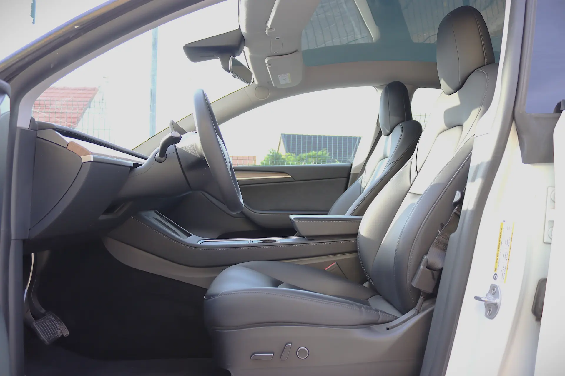 Tesla Model Y Standard 13
