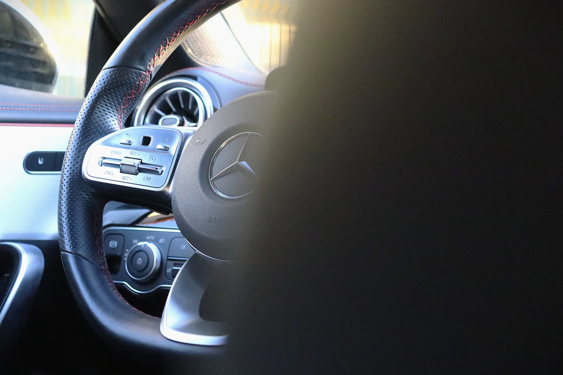 Mercedes-Benz CLA 250 e 8G-DCT Edition AMG Line 31