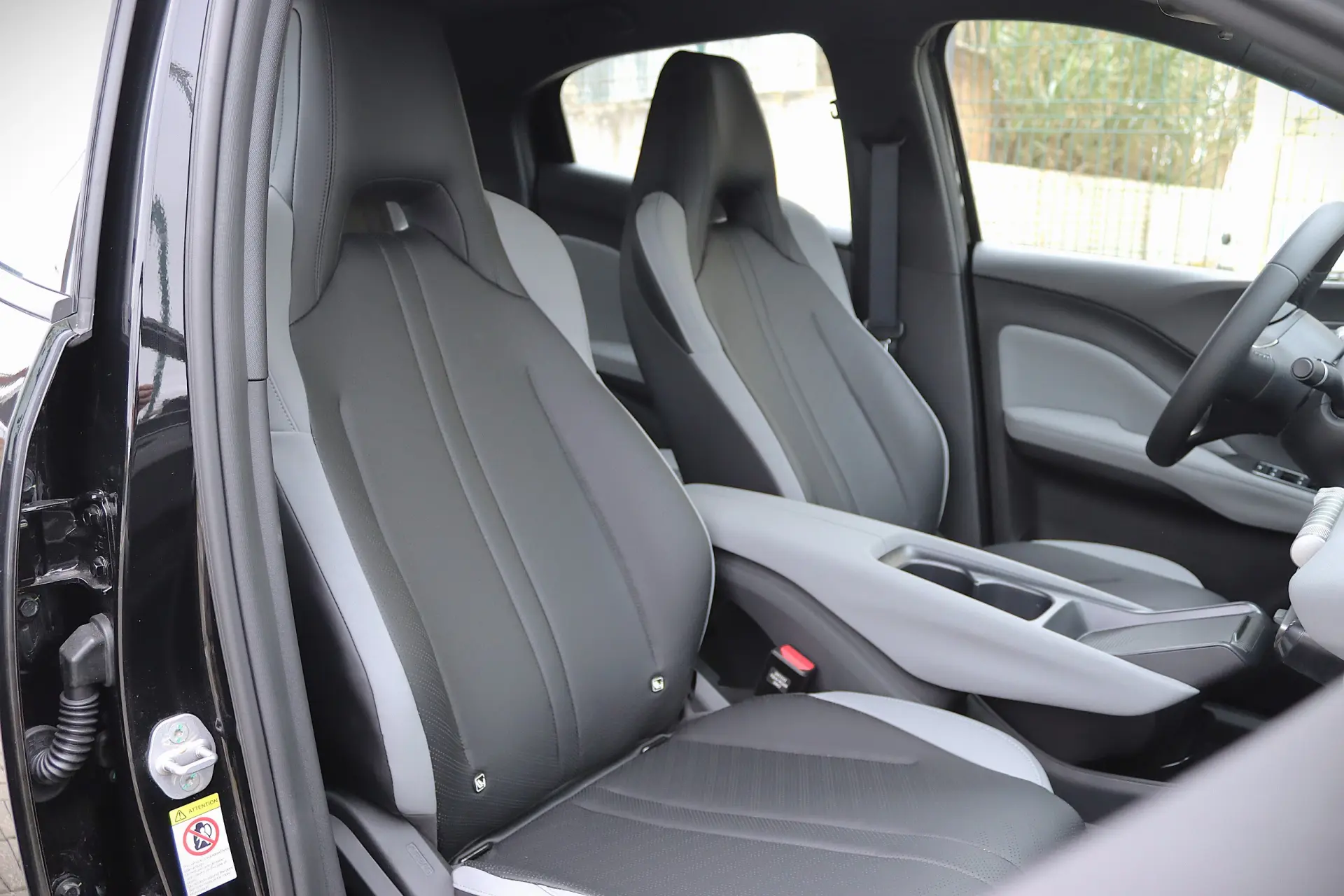 BYD Dolphin Surf 43.2 kWh Boost 26