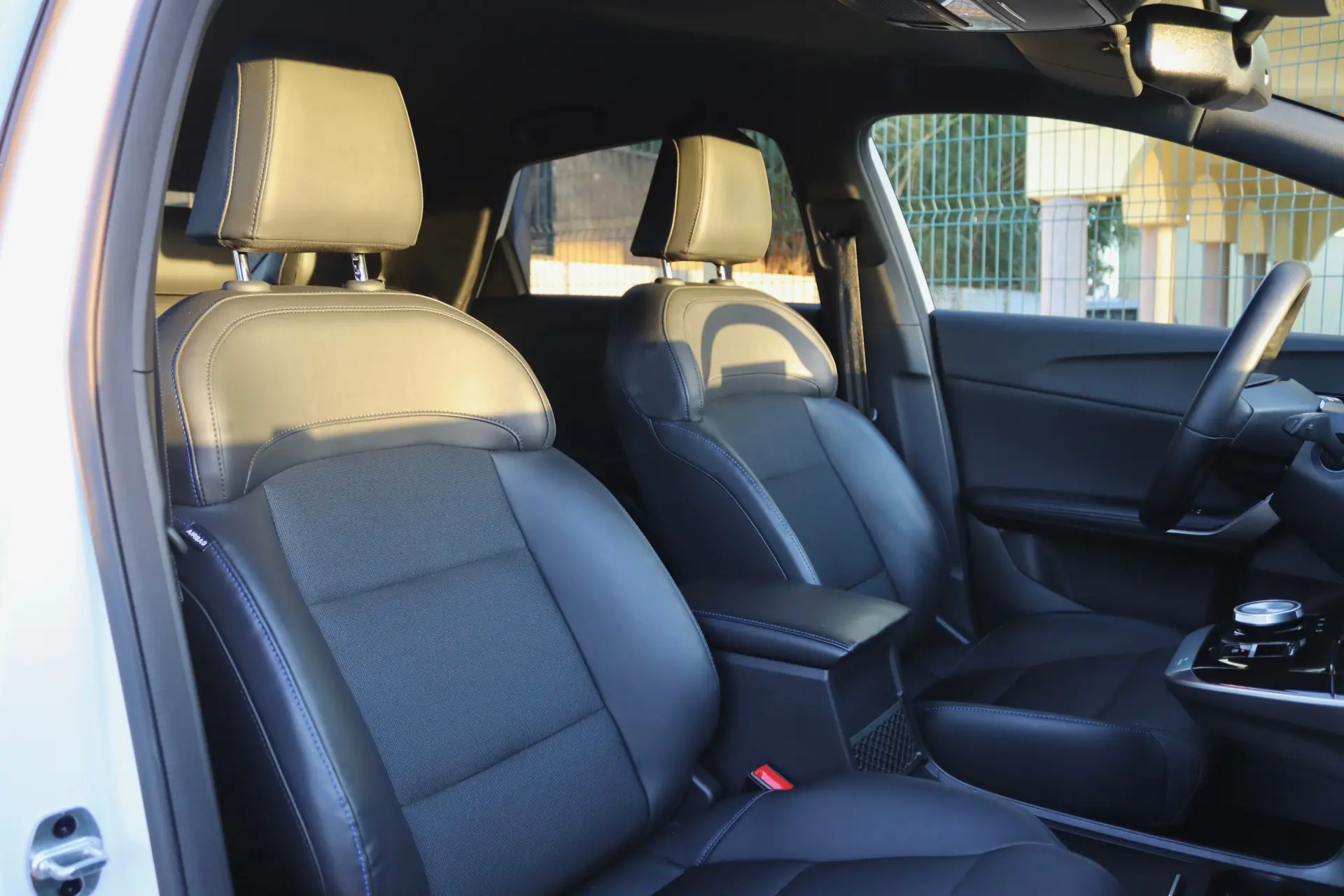 MG MG4 64 kWh Luxury 33
