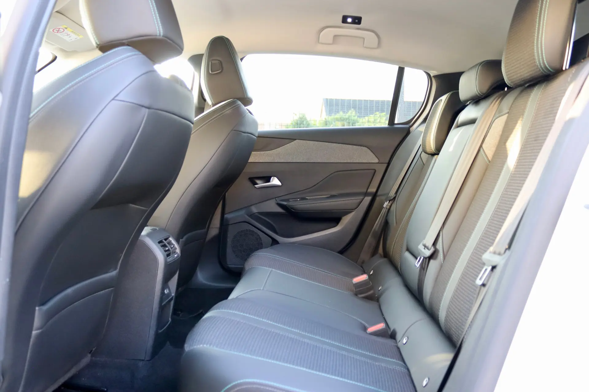 Peugeot 308 1.2 PureTech Allure Pack 25