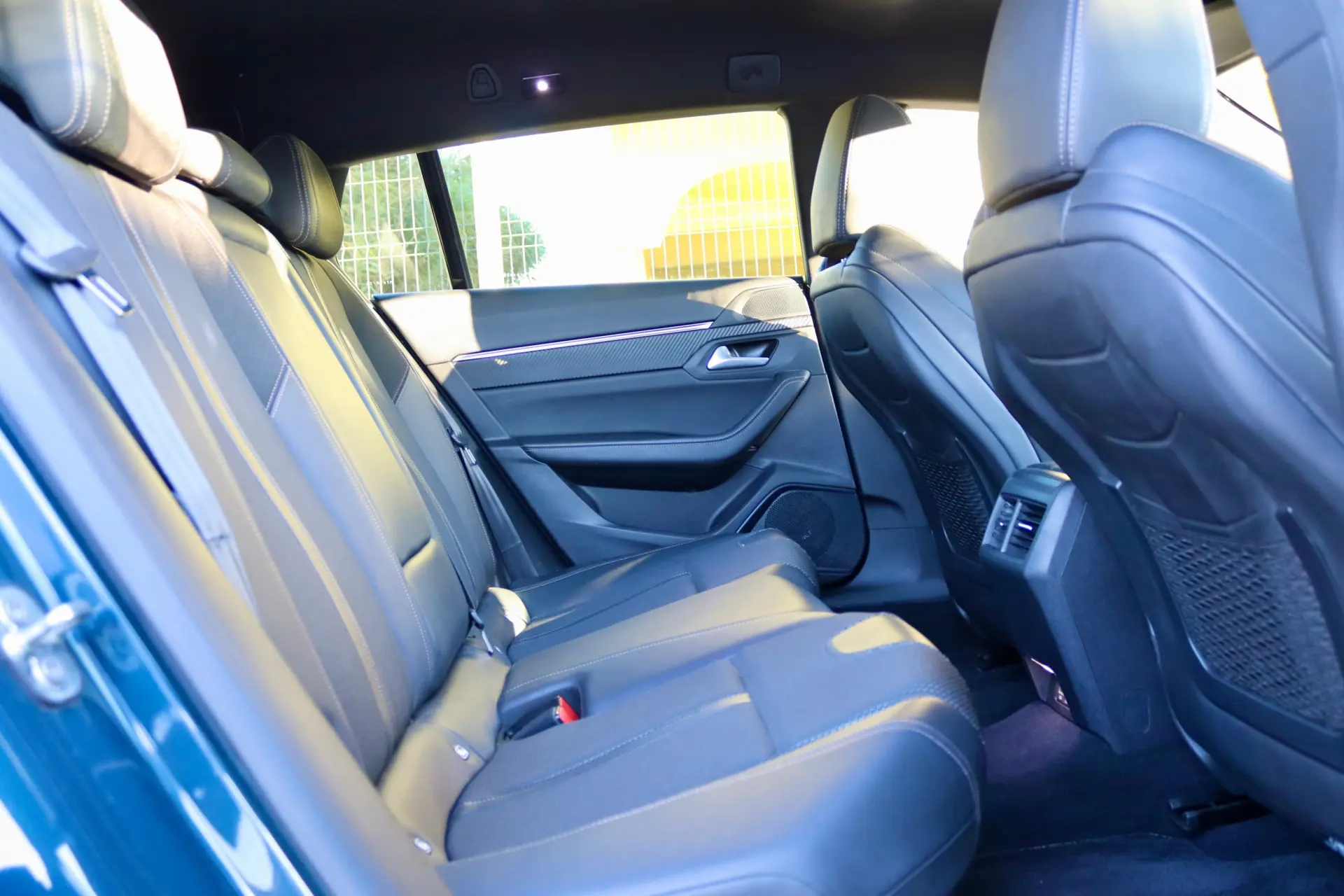 Peugeot 508 SW 1.6 Hybrid GT e-EAT8 34