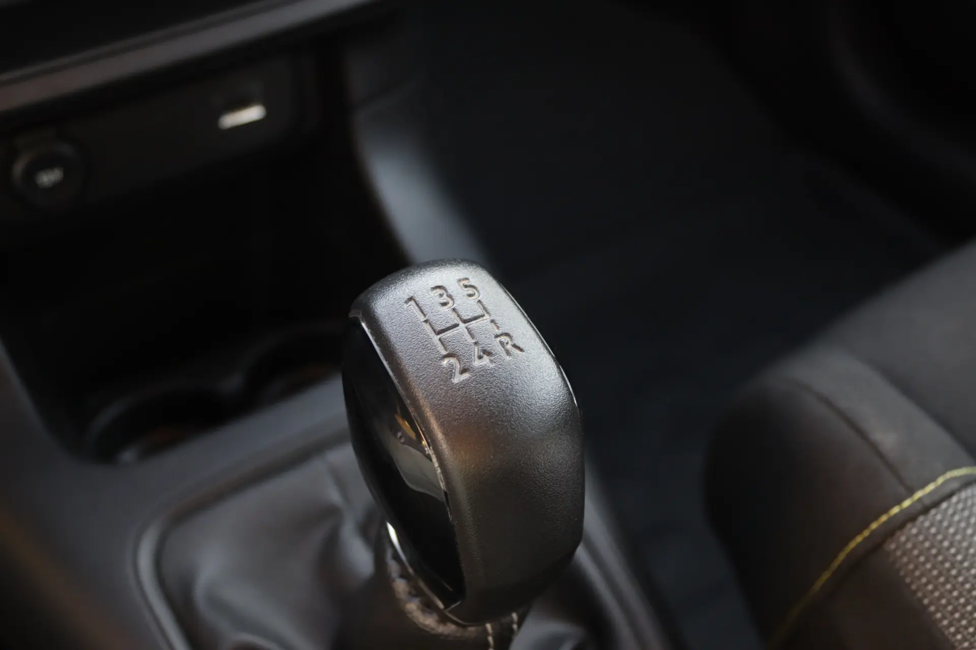 Citroen C3 1.2 PureTech Shine 17