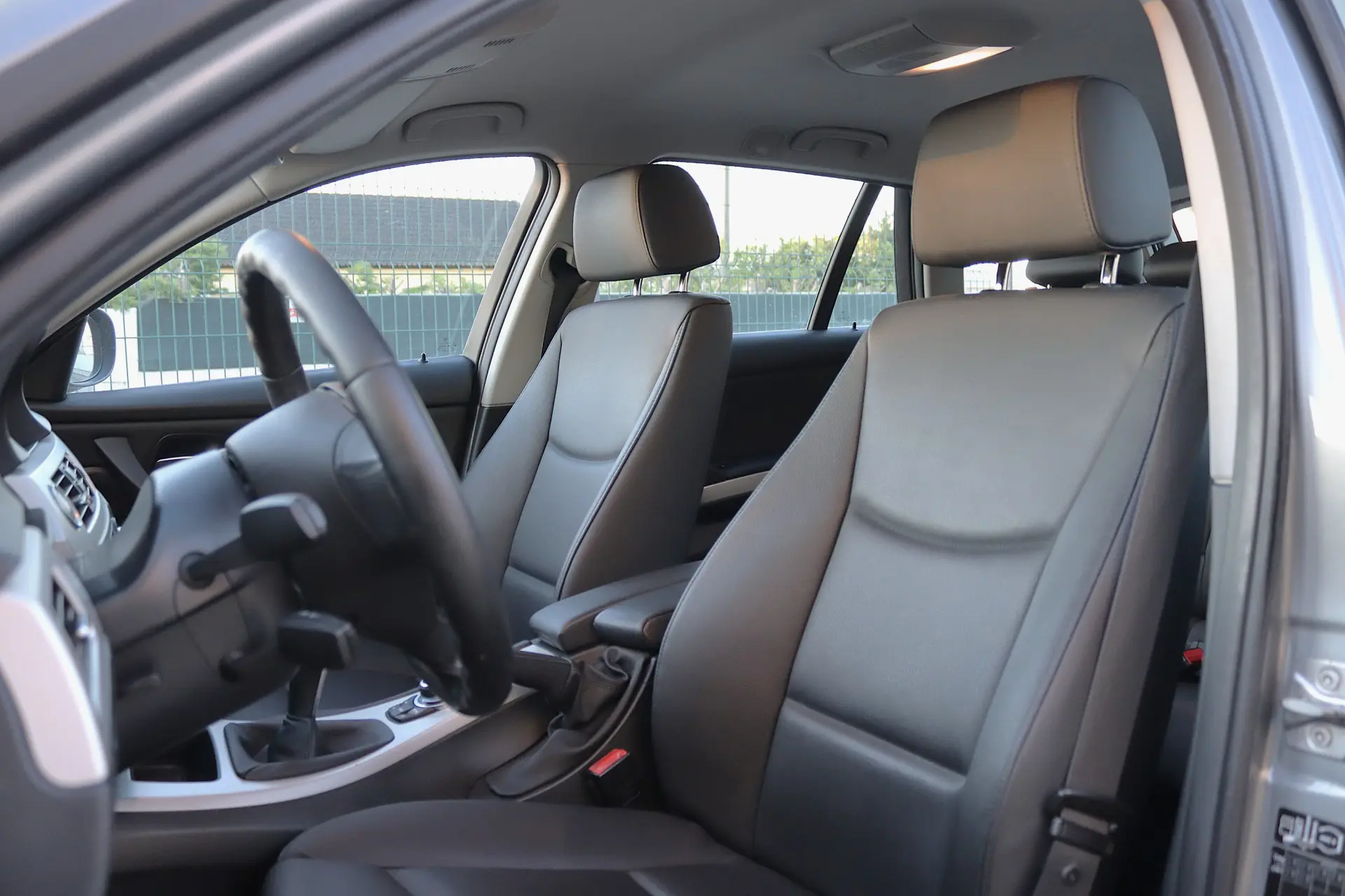 BMW 318 d Sport Line 14