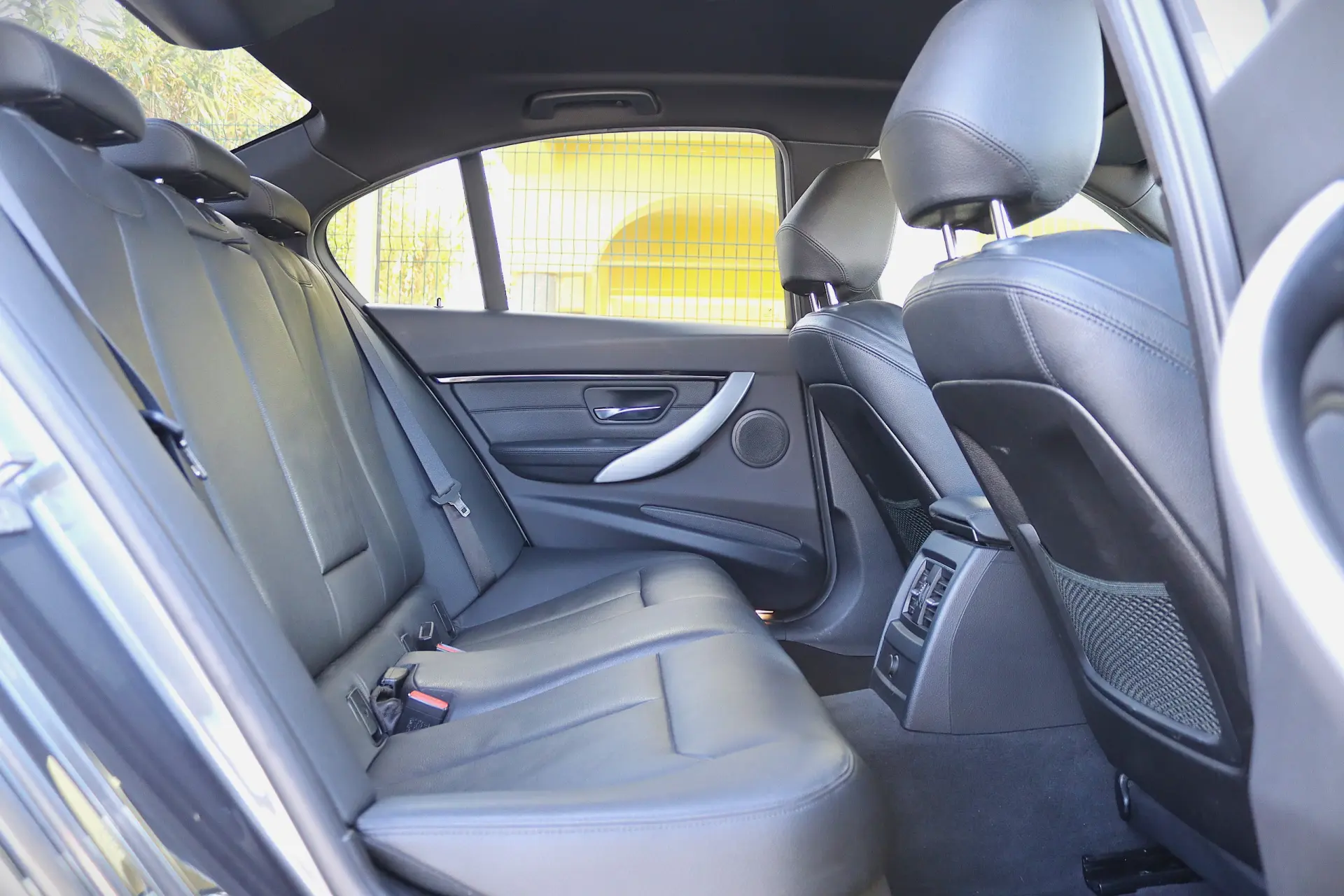 BMW 330 e iPerformance Pack M 31