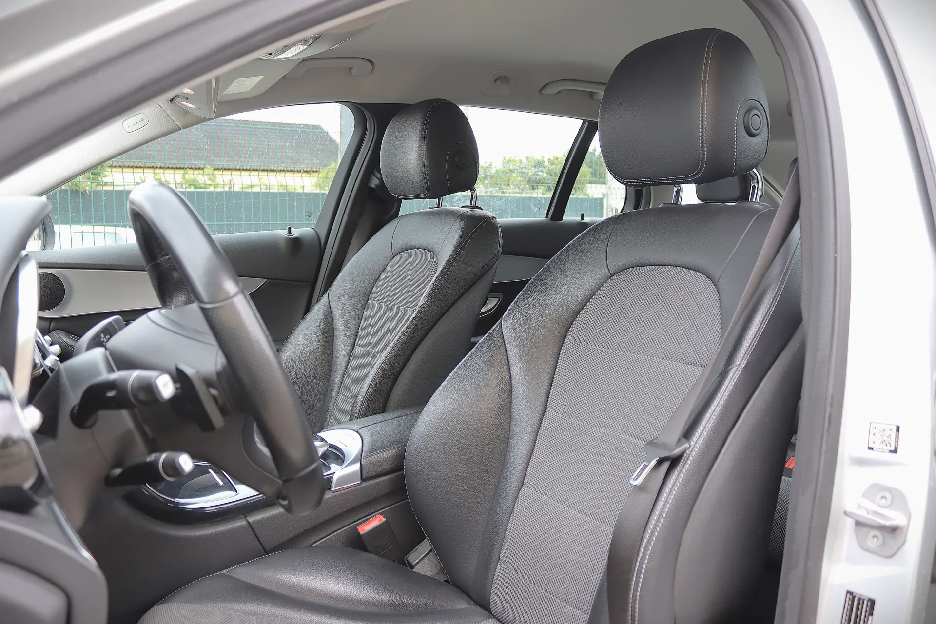 Mercedes-Benz C 350 e 10