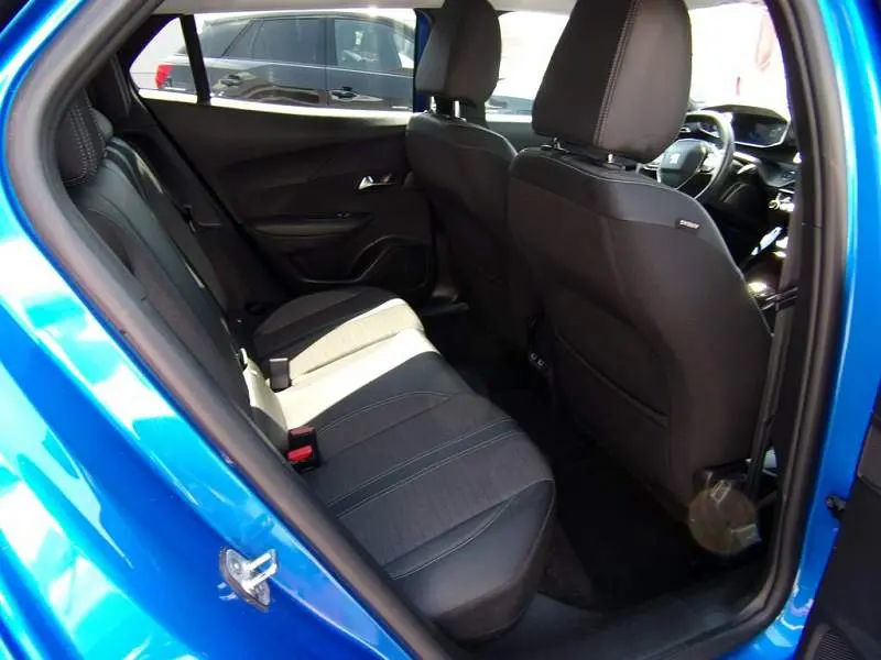 Peugeot e-2008 50 kWh Allure Pack 10