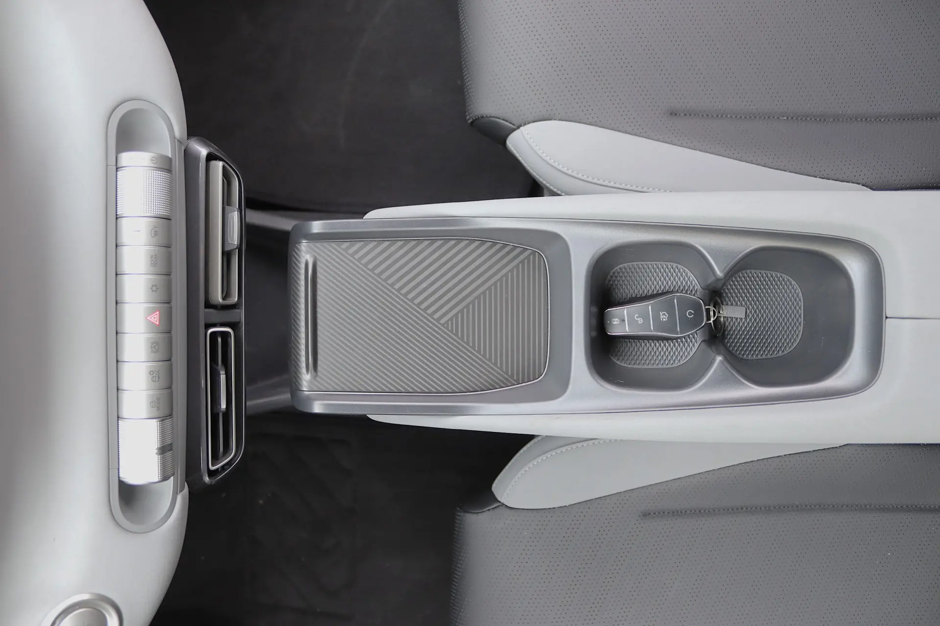 BYD Dolphin Surf 43.2 kWh Boost 7