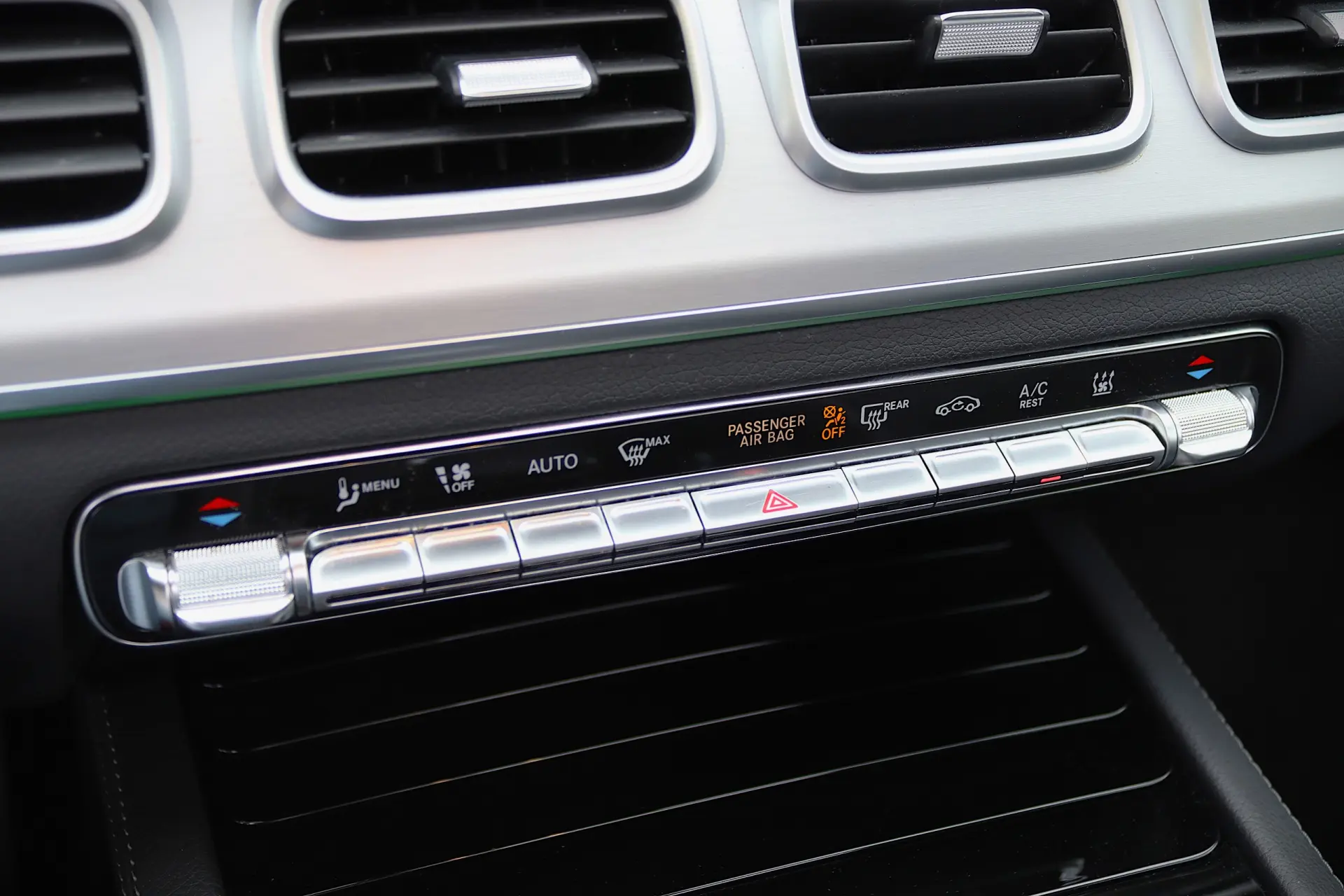 Mercedes-Benz GLE 350 de 4Matic 9G-TRONIC AMG Line 30