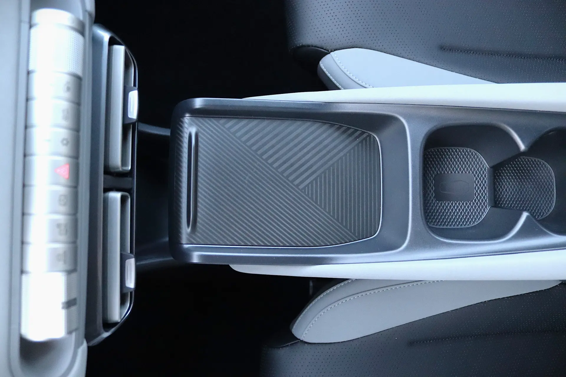 BYD Dolphin Surf 43.2 kWh Boost 26