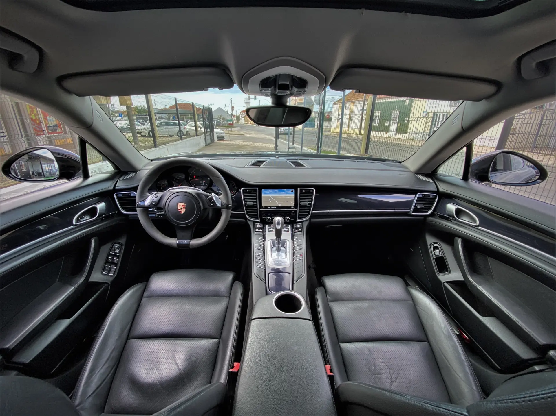 Porsche Panamera 4