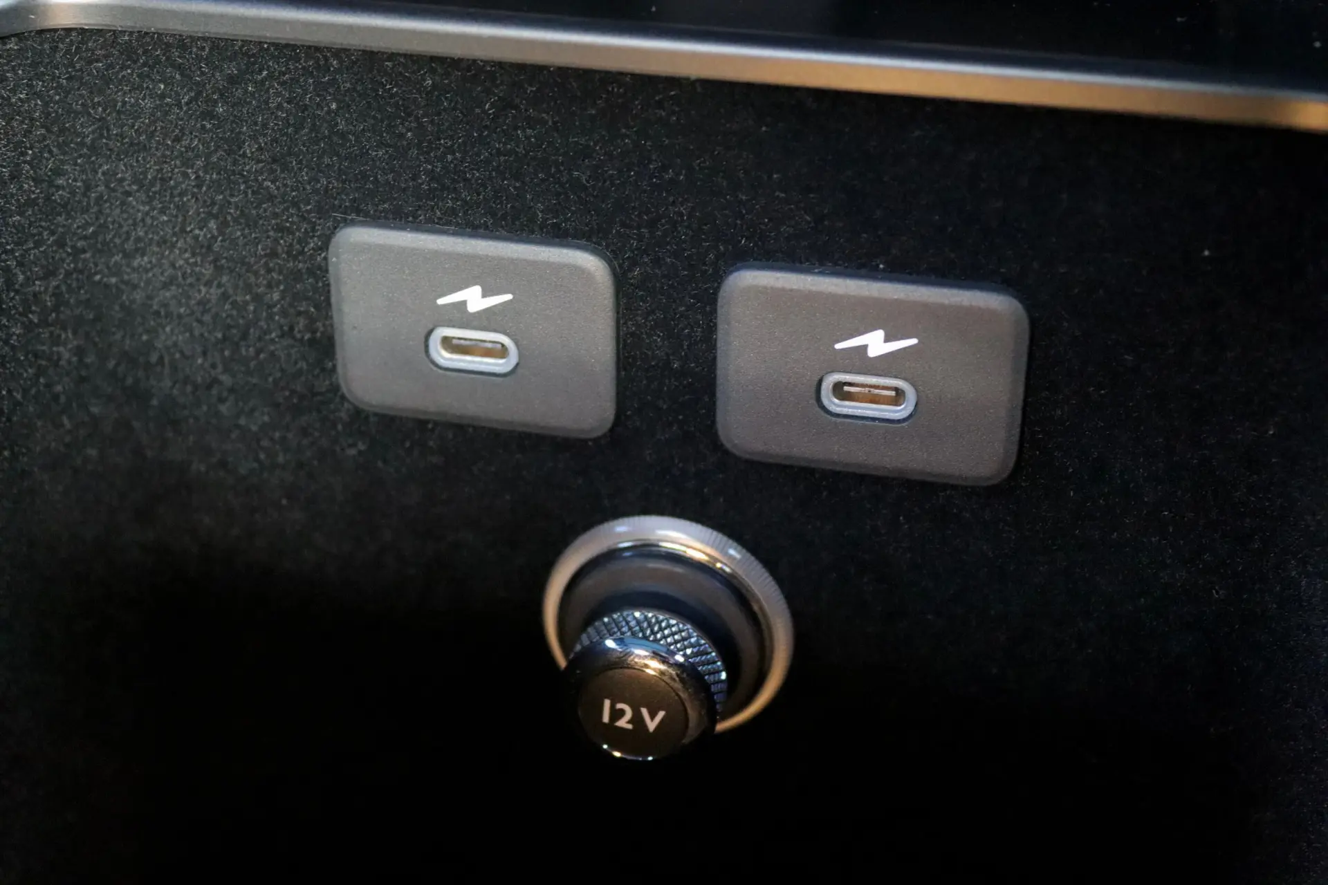 Bentley Bentayga V8 S Black Edition 55