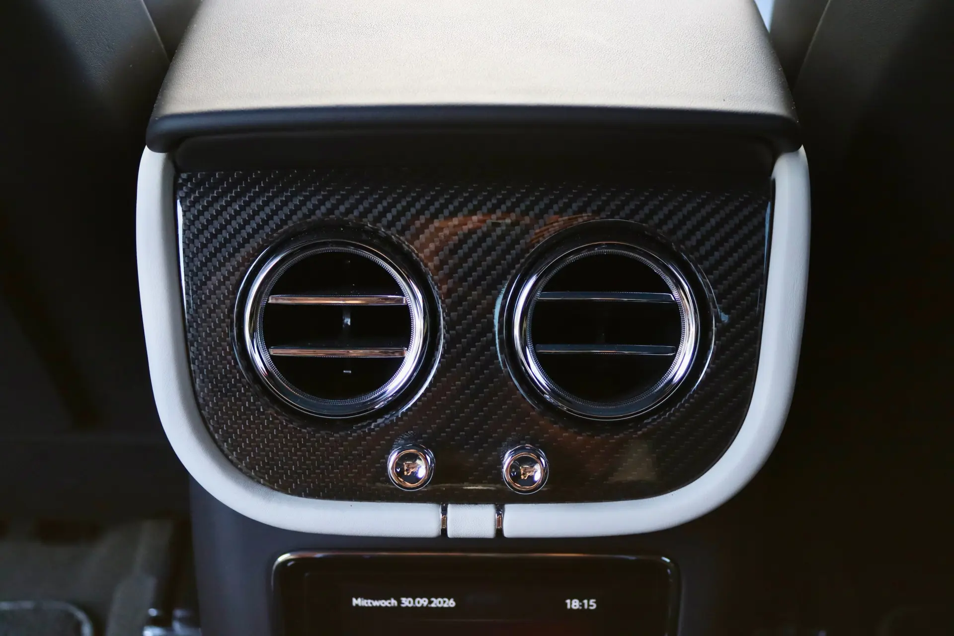 Bentley Bentayga V8 S Black Edition 51