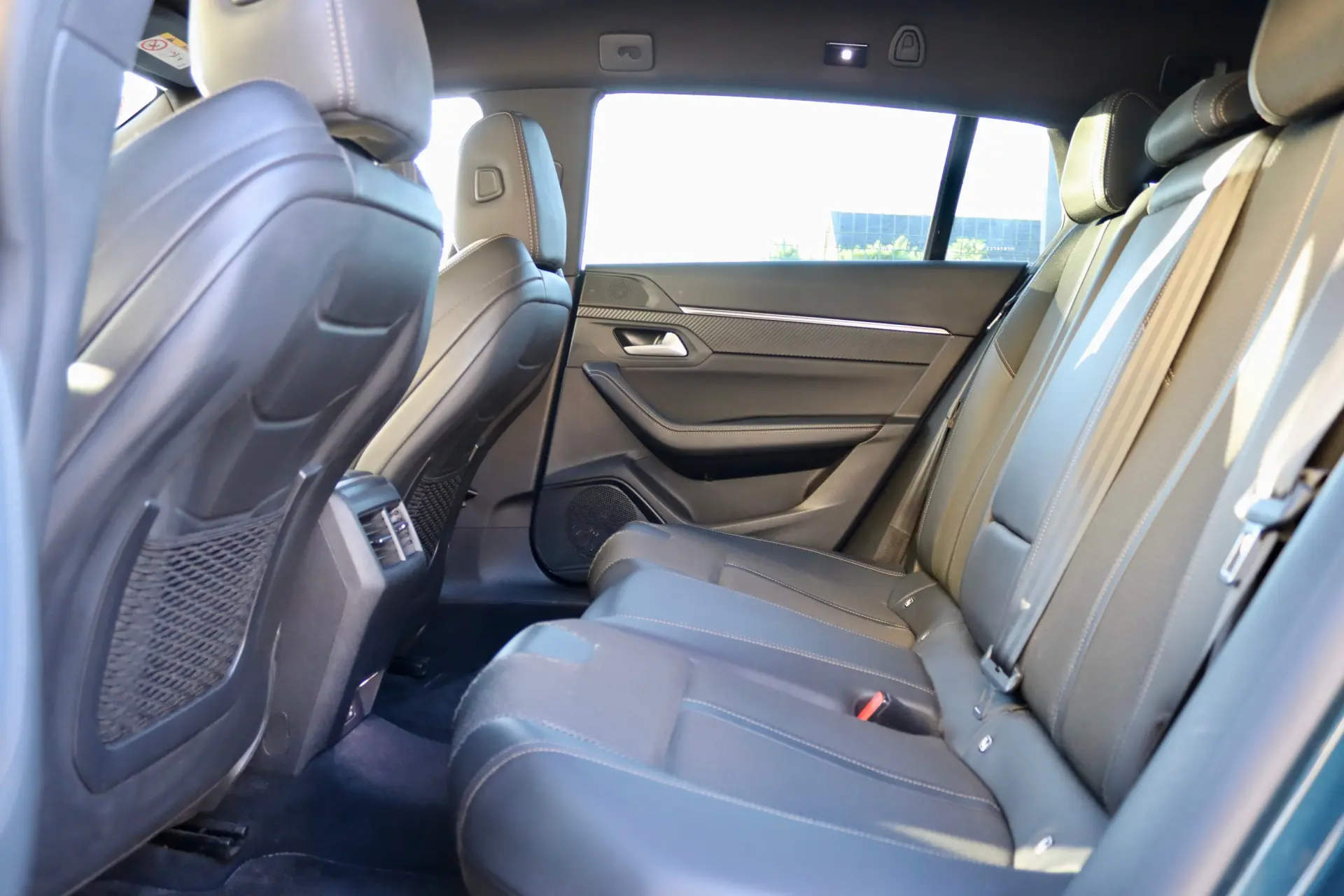 Peugeot 508 SW 1.6 Hybrid GT e-EAT8 32