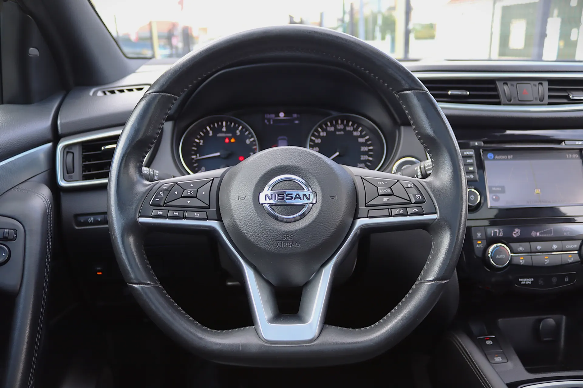 Nissan Qashqai 1.2 DIG-T Tekna Premium Pele RS 25