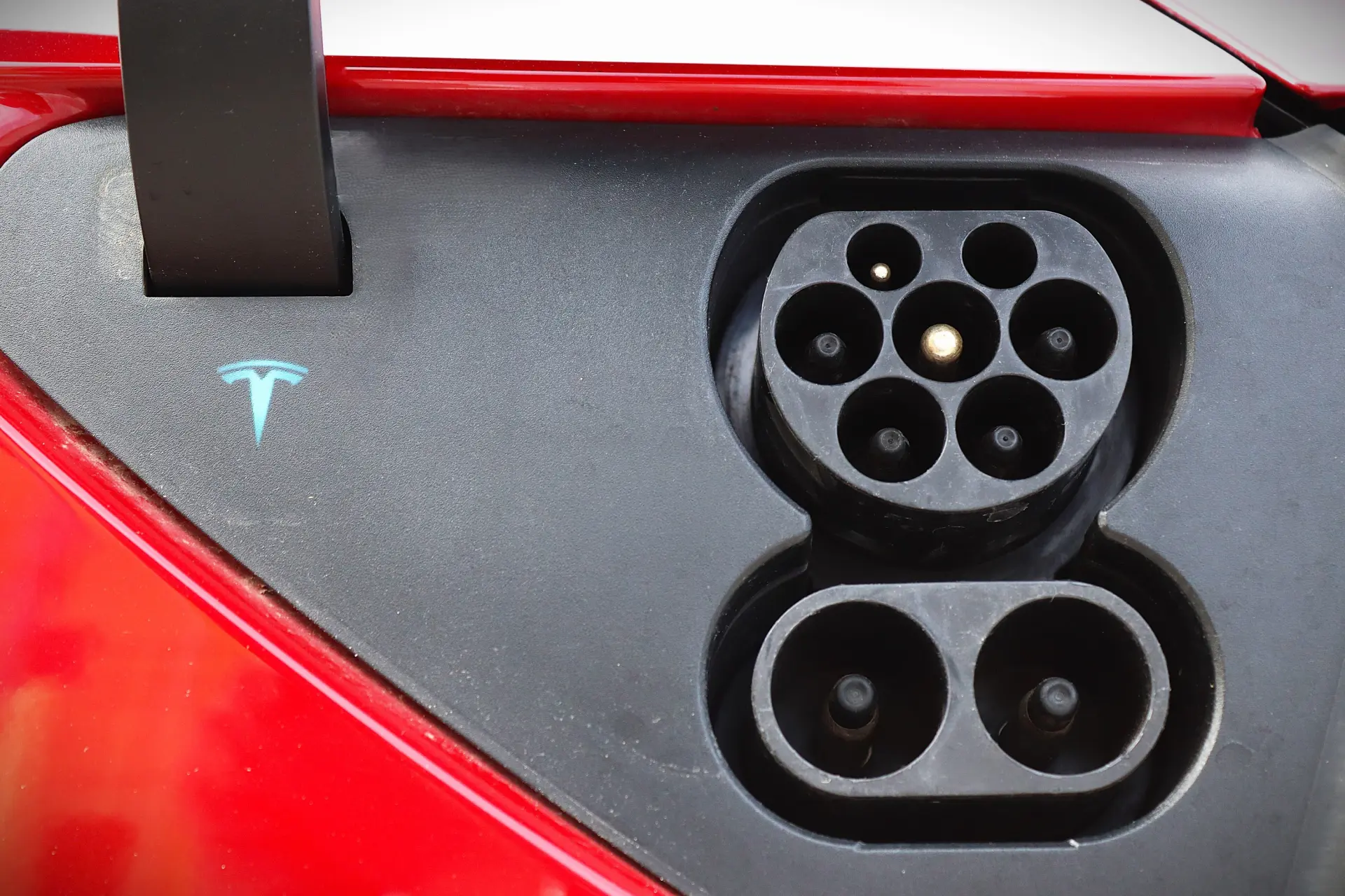 Tesla Model 3 Long-Range Dual Motor AWD 12