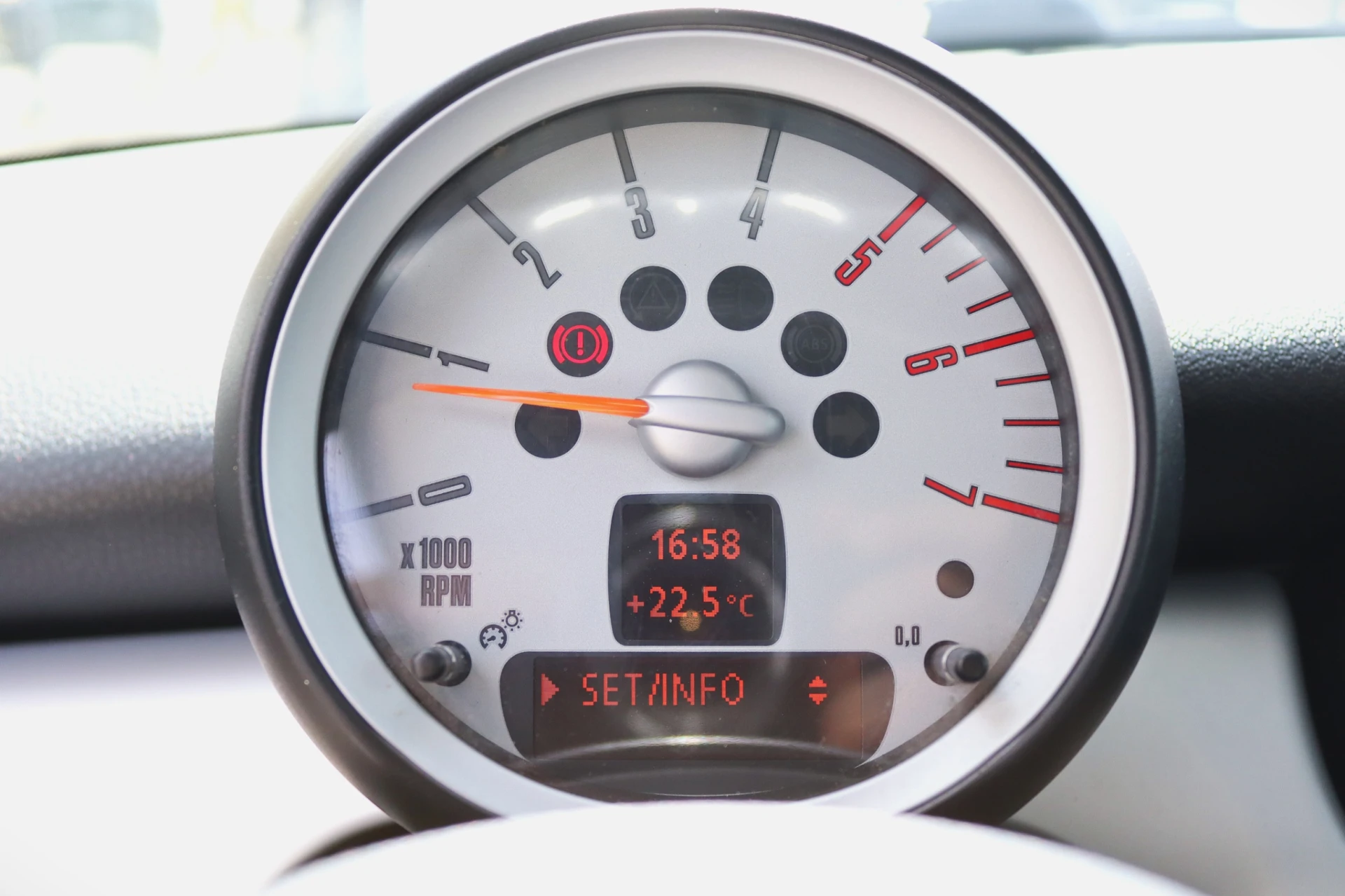 MINI 3 Portas Cooper D 16