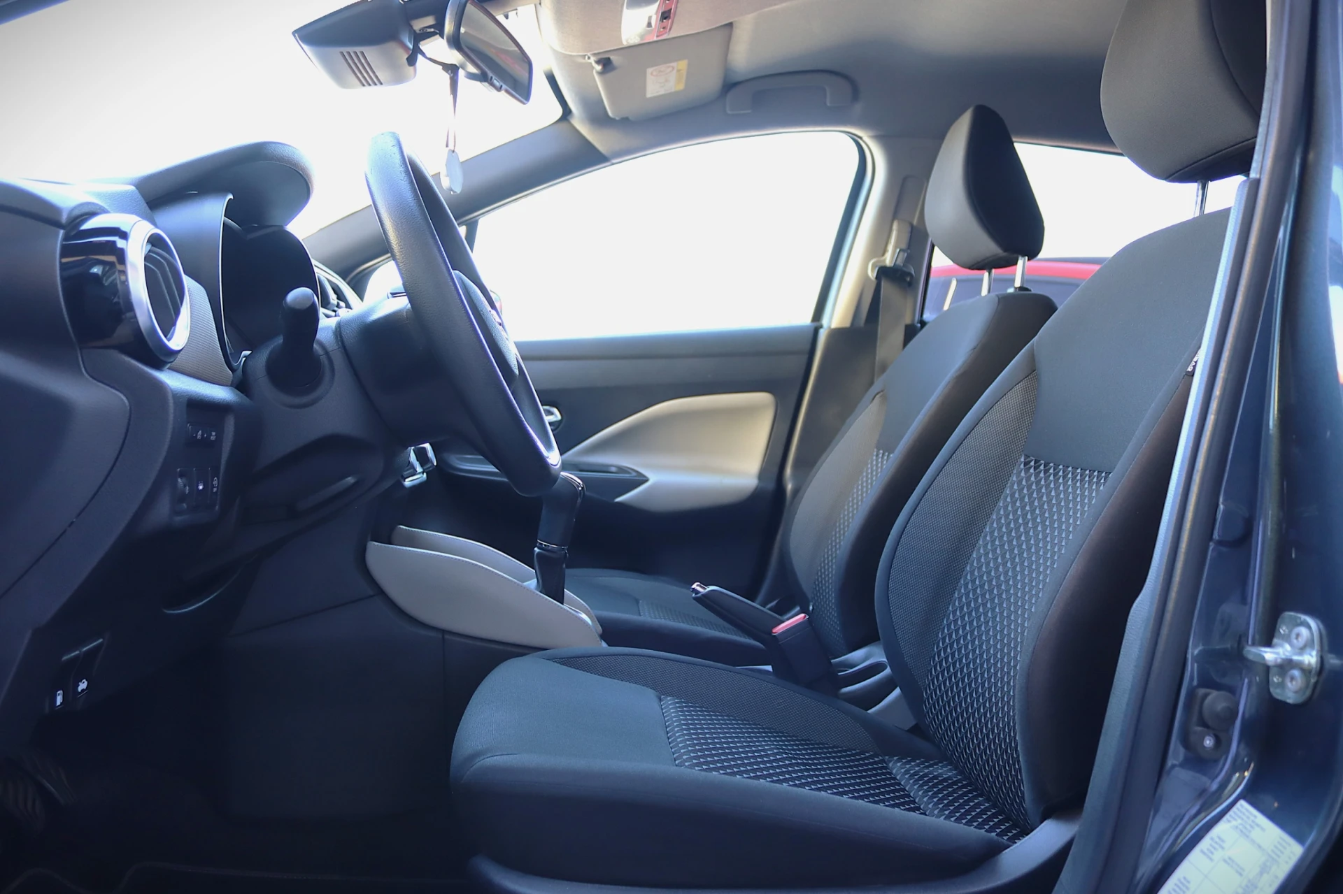 Nissan Micra 1.0 IG-T N-Connecta 8