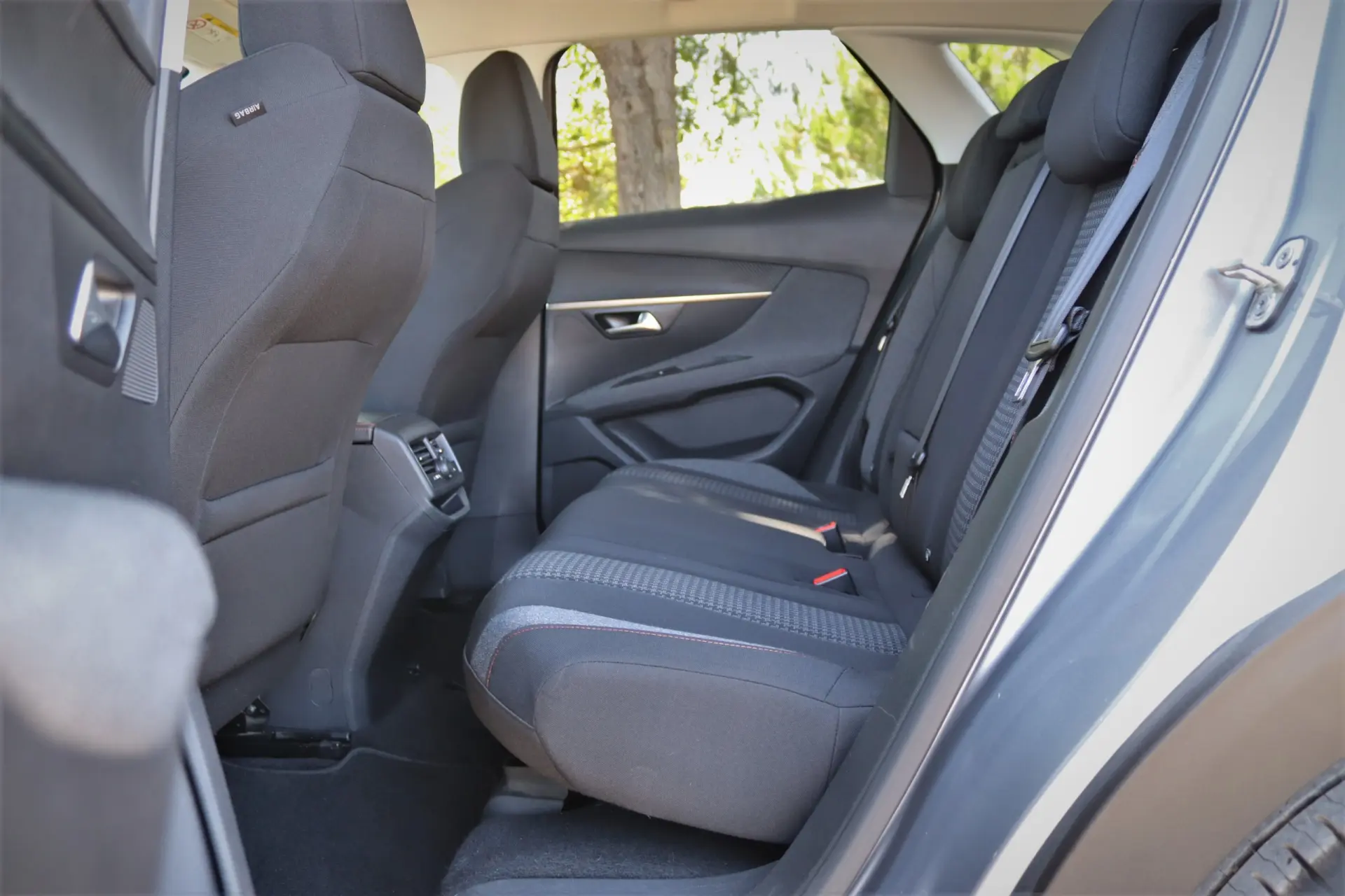 Peugeot 3008 1.5 BlueHDi Active Pack EAT8 20