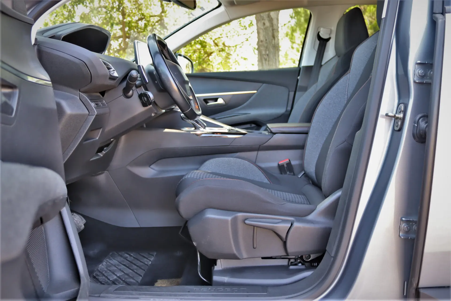 Peugeot 3008 1.5 BlueHDi Active Pack EAT8 11