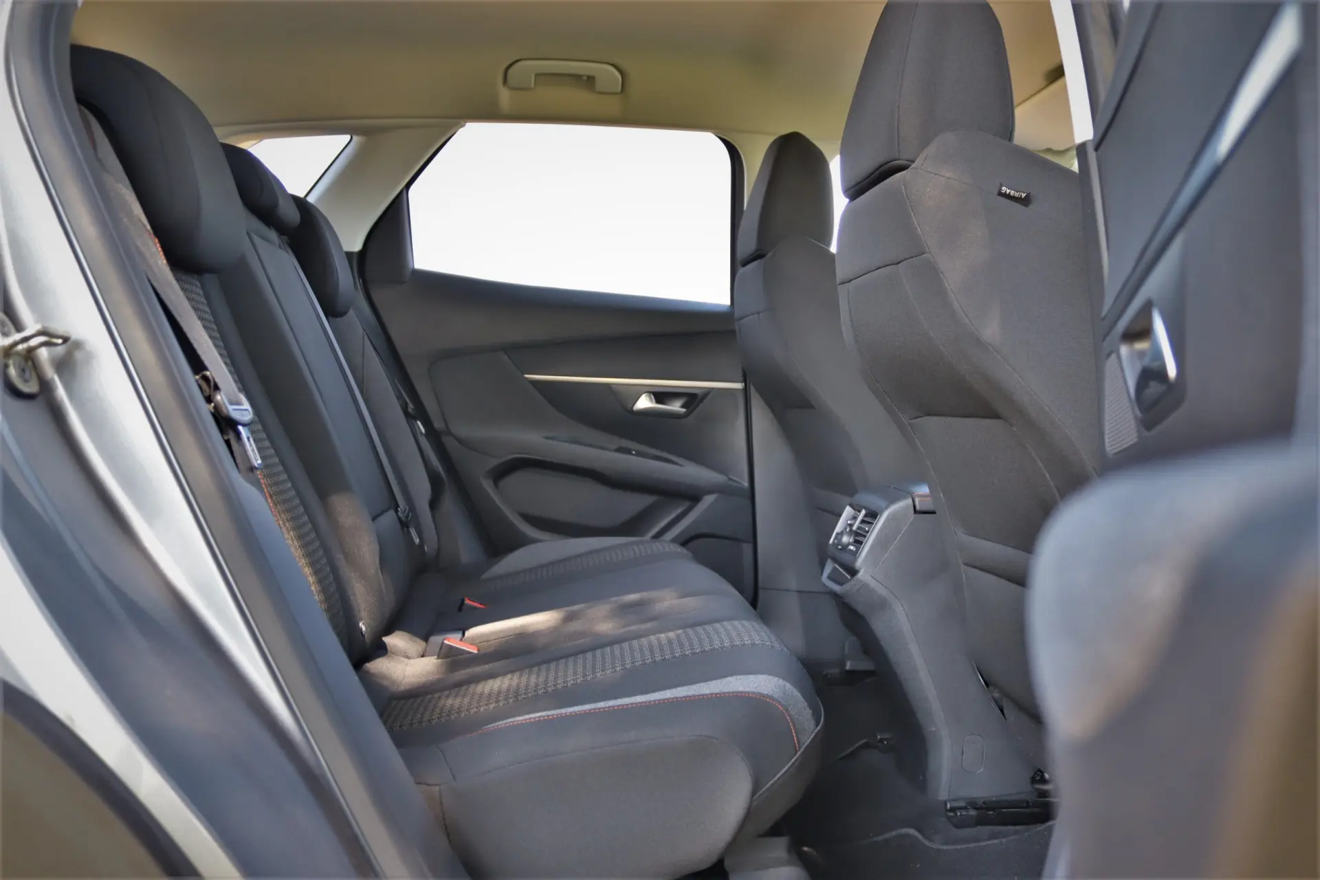 Peugeot 3008 1.5 BlueHDi Active Pack EAT8 21