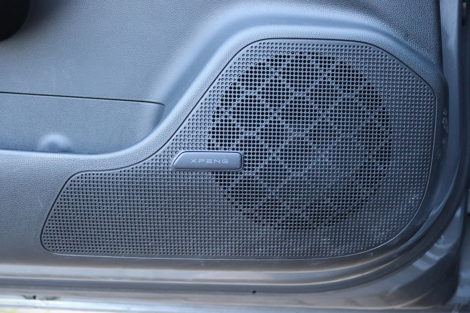 Xpeng P7i 86.2 kWh Long Range 16