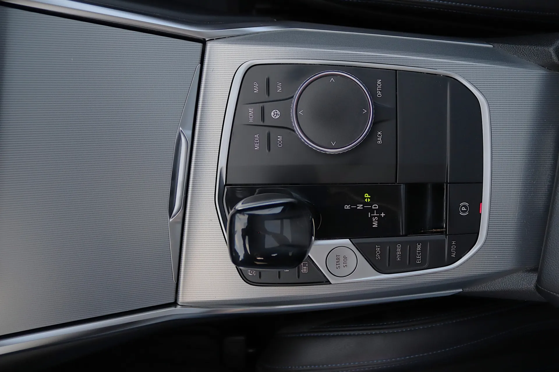 BMW 320 e Touring Pack M Auto 5