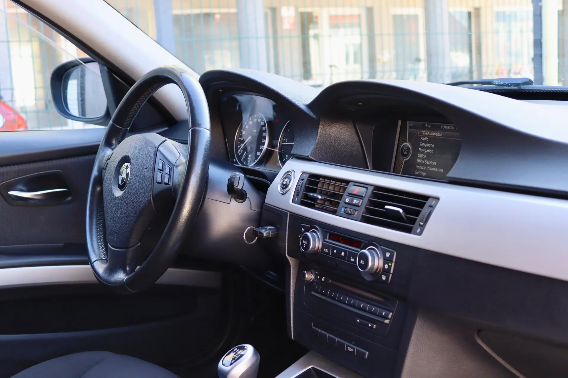 BMW 318 d 21