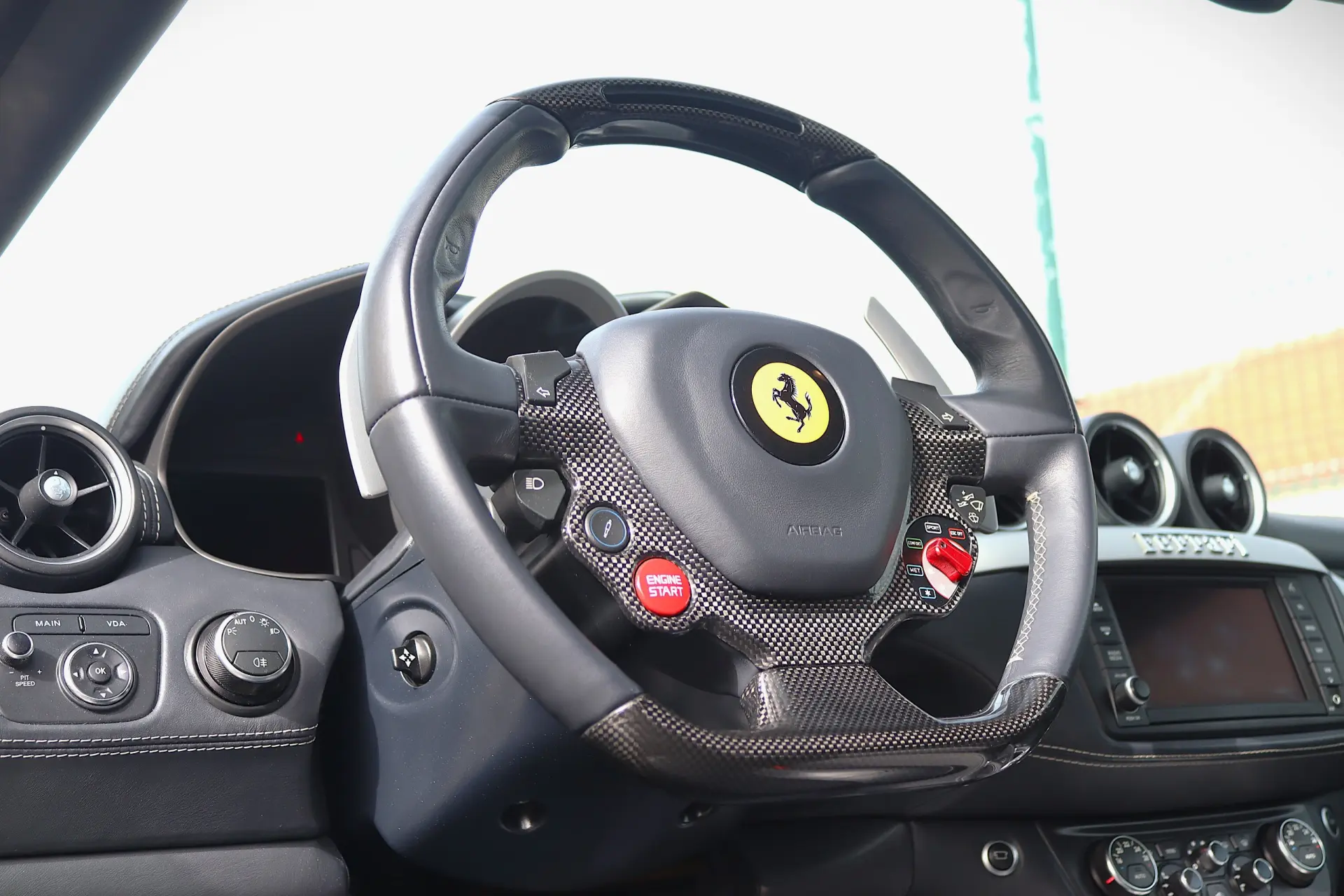 Ferrari FF Standard 6