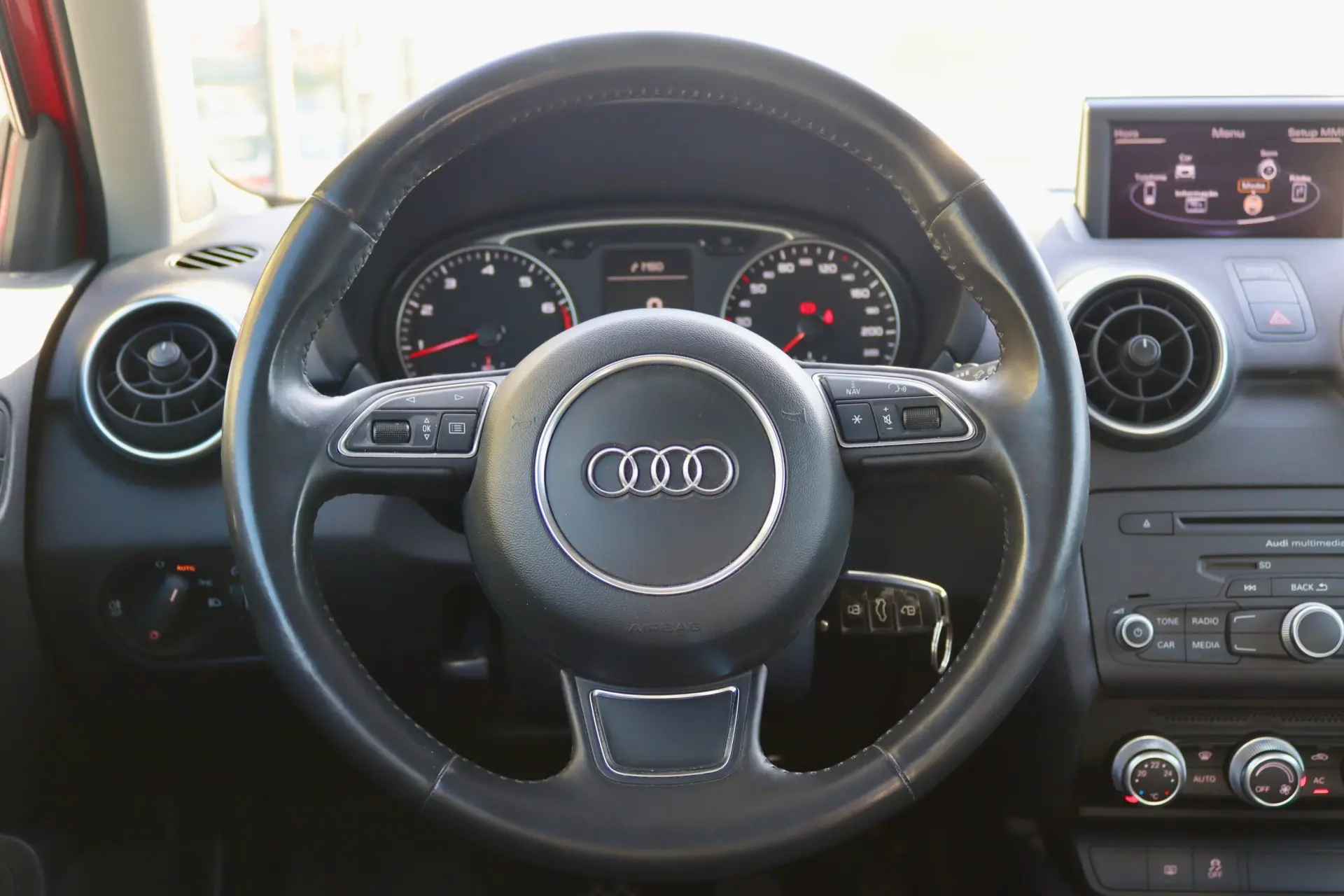 Audi A1 1.2 TFSI Attraction 16