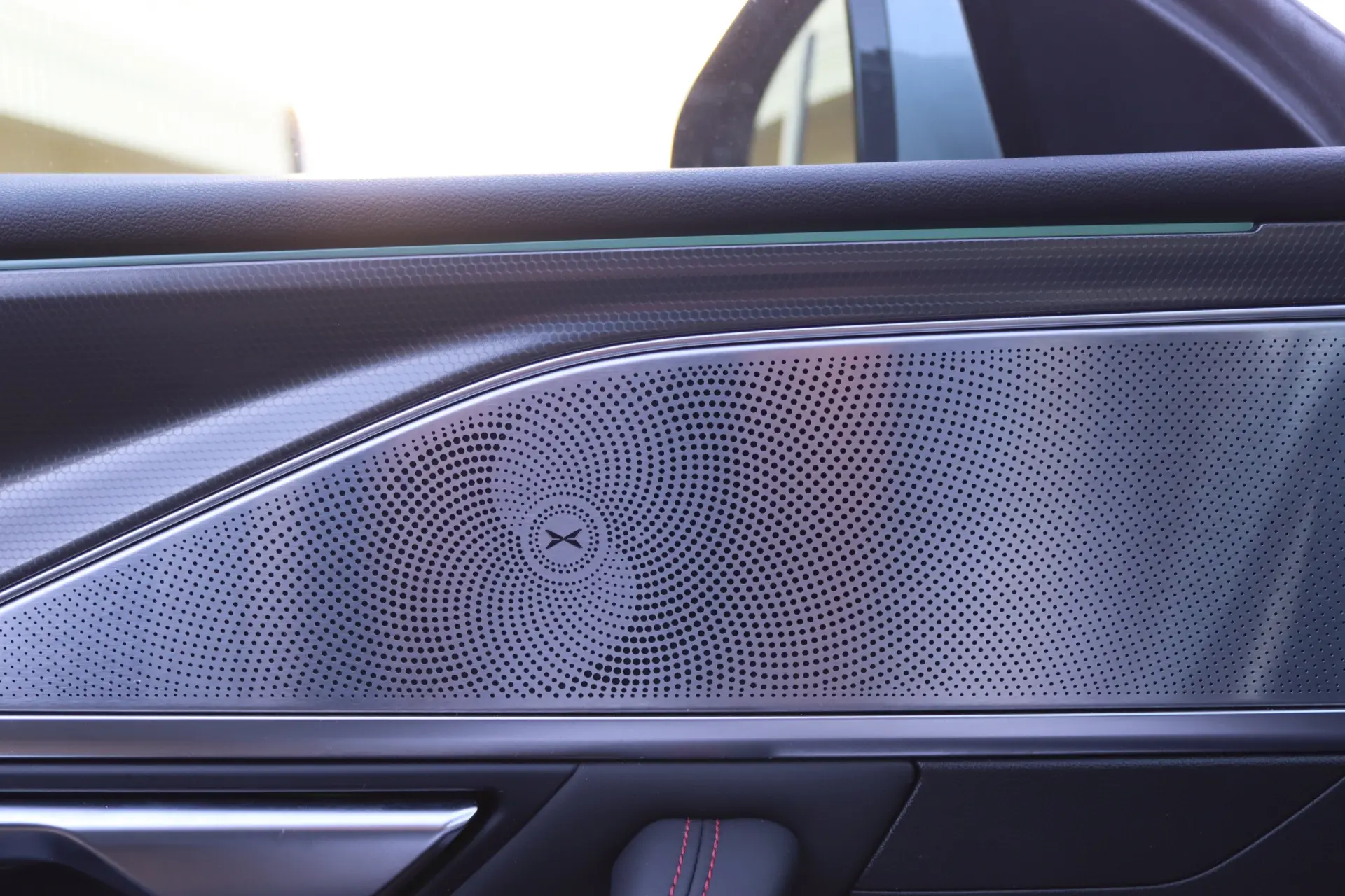 Xpeng P7i 86.2 kWh Long Range 5