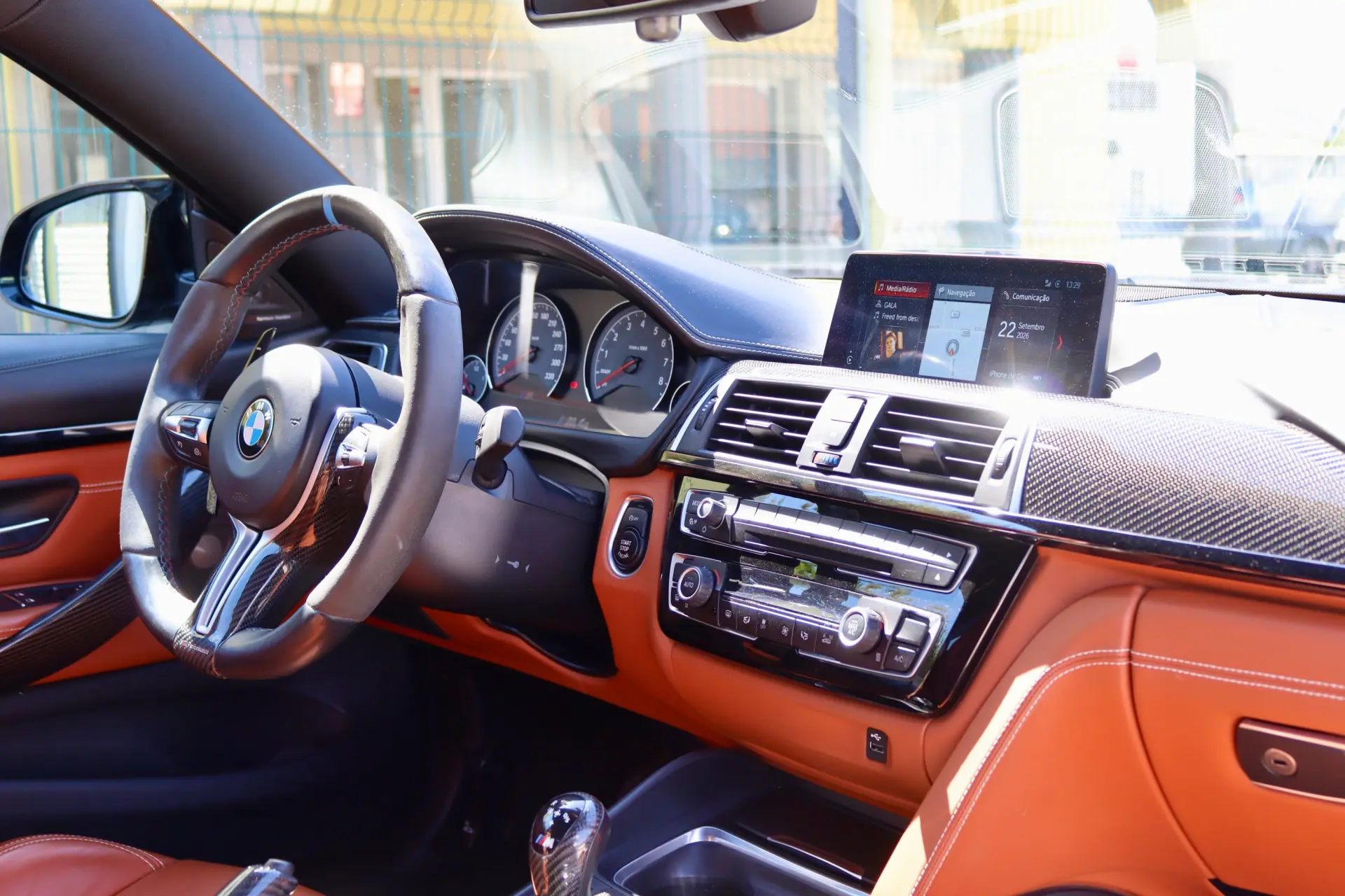 BMW M4 Auto 33