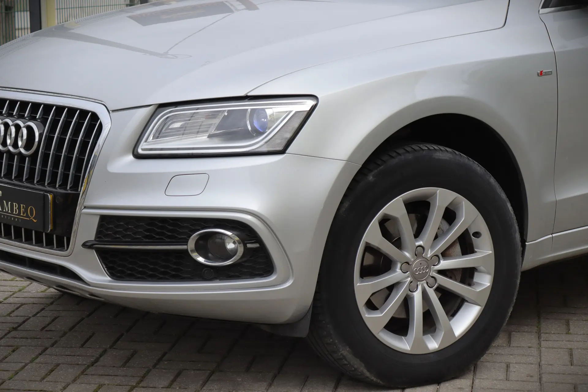 Audi Q5 2.0 TDI quattro S-line S-tronic 9