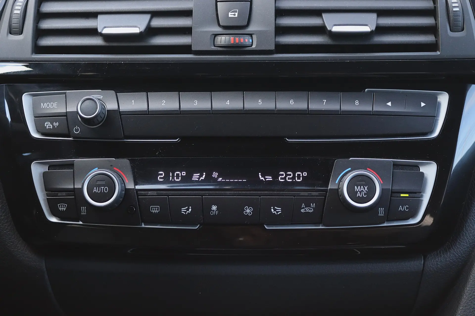 BMW 330 e iPerformance Pack M 24