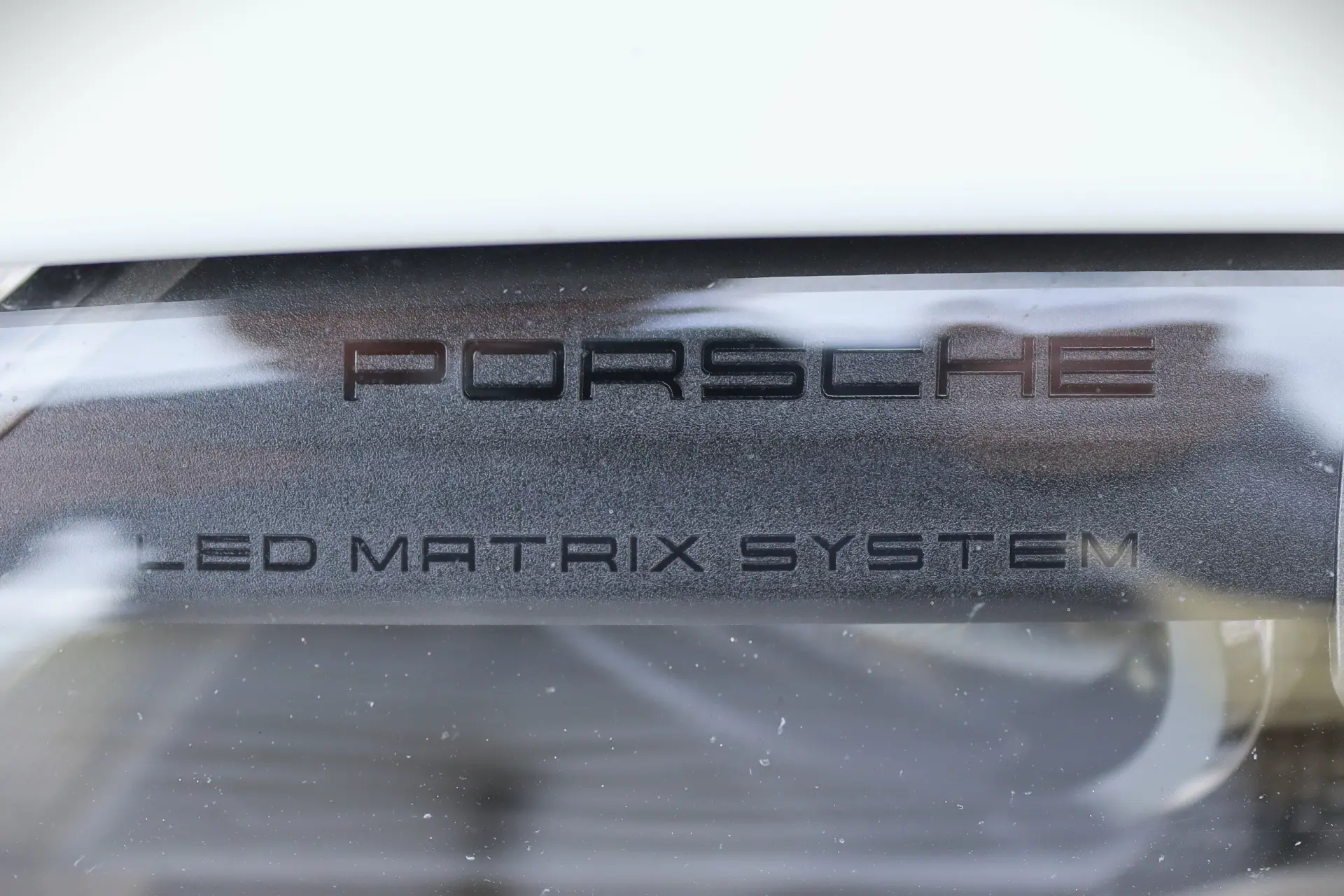 Porsche Taycan 4S 11