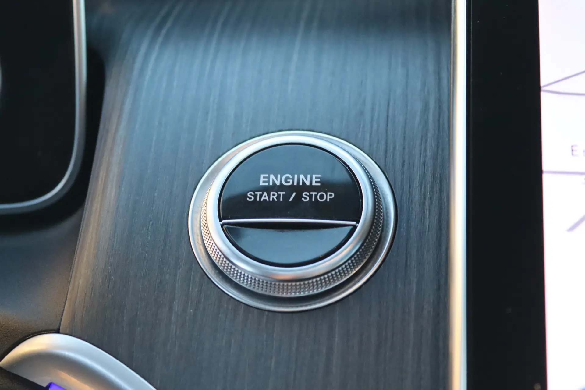 Mercedes-Benz GLC 300 e 4Matic 9G-TRONIC Avantgarde Advanced 25