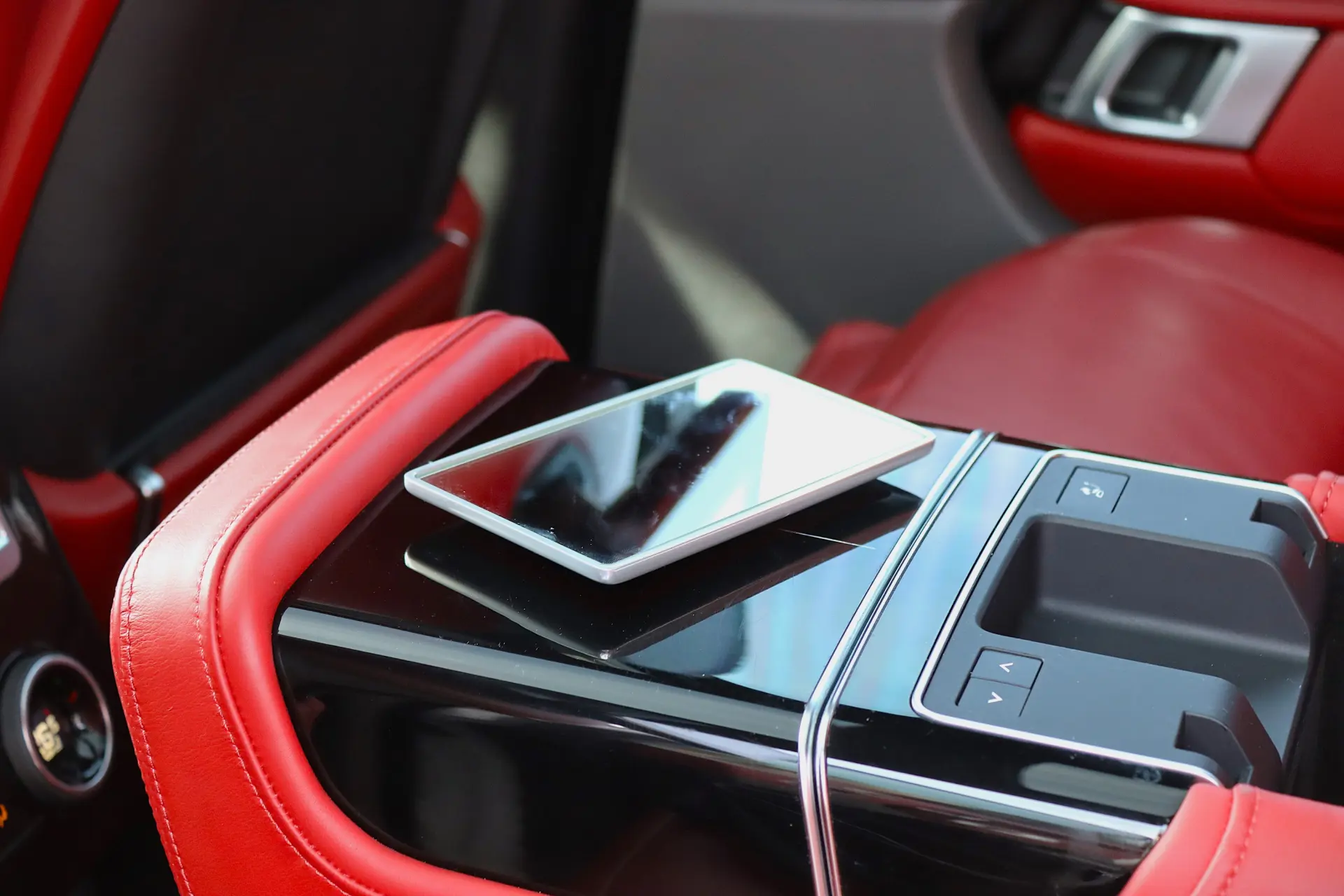 Land Rover Range Rover 2.0 Si4 PHEV Autobiography 36