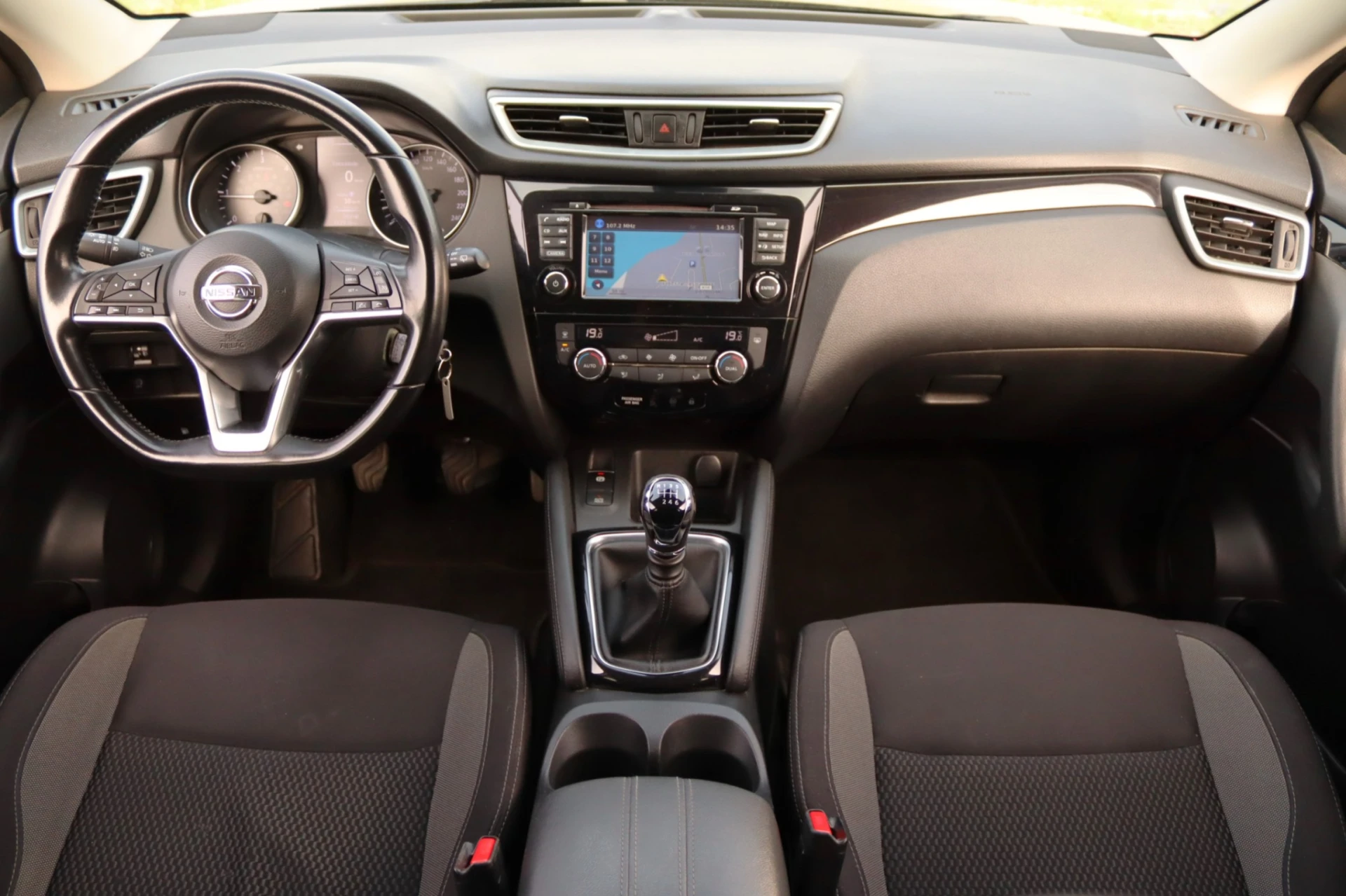 Nissan Qashqai 1.5 DCI N-Connecta 4