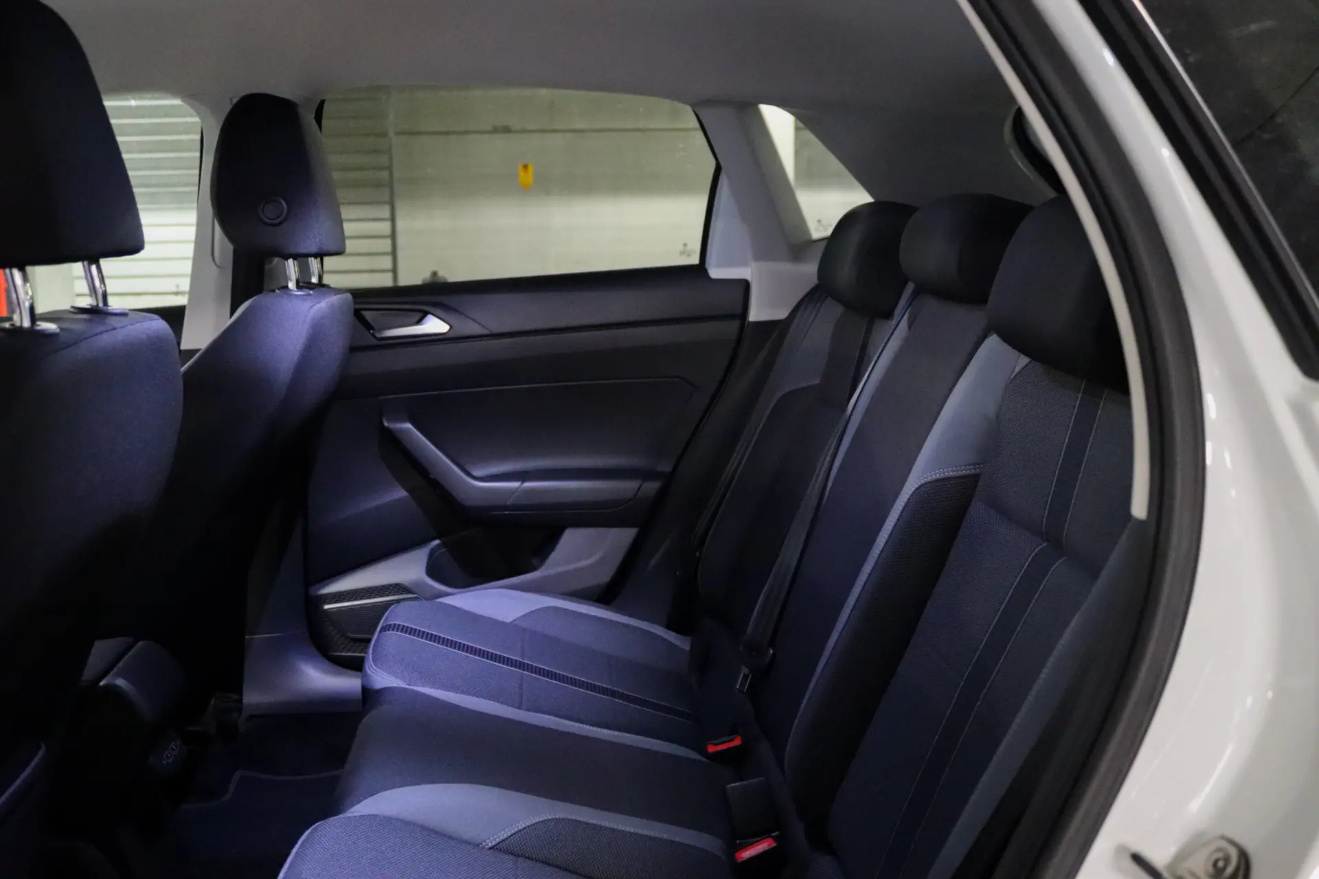 Volkswagen Polo 1.0 TSI OPF DSG R-Line 24