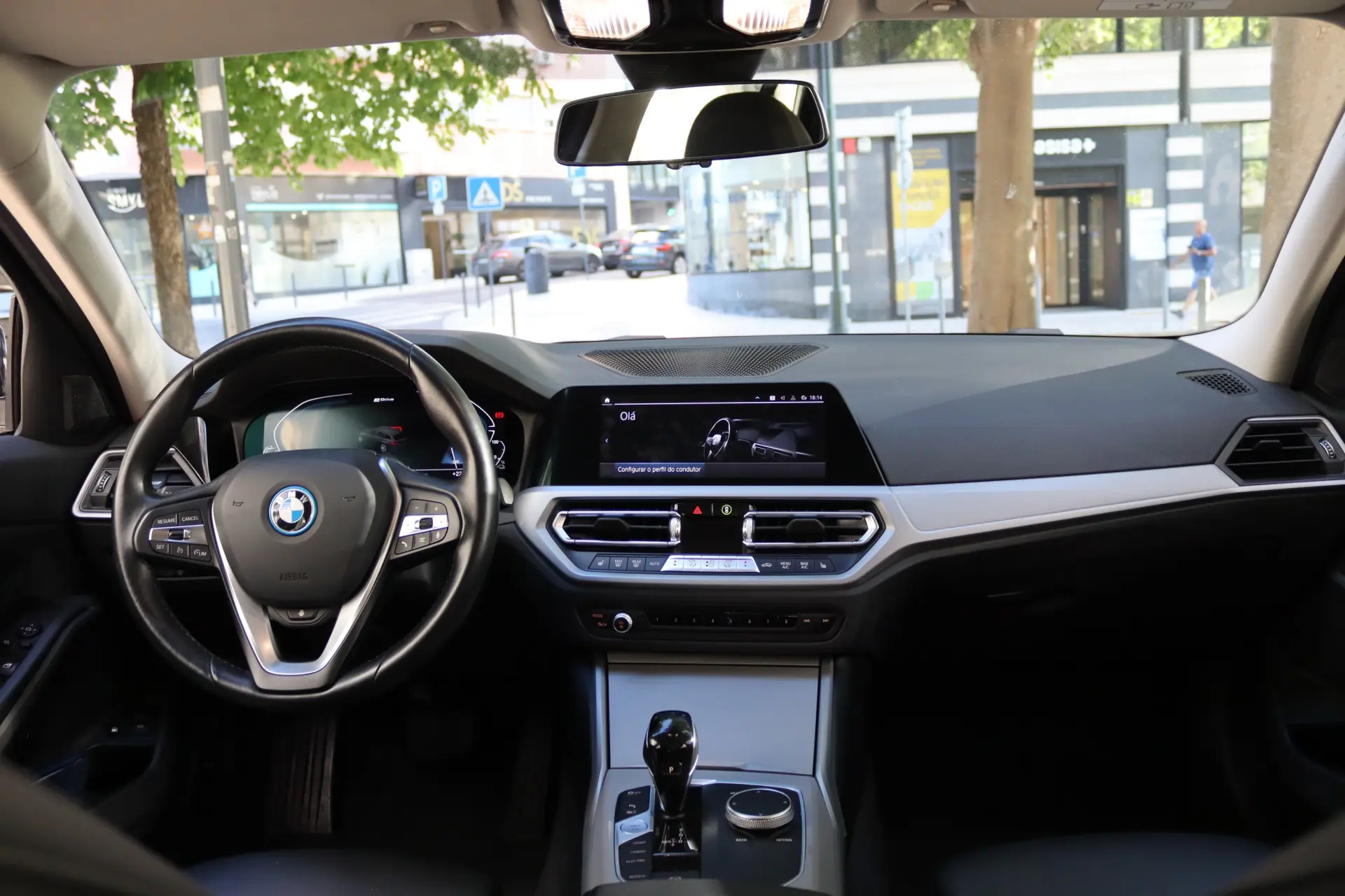 BMW 320 e Corporate Edition Auto 4