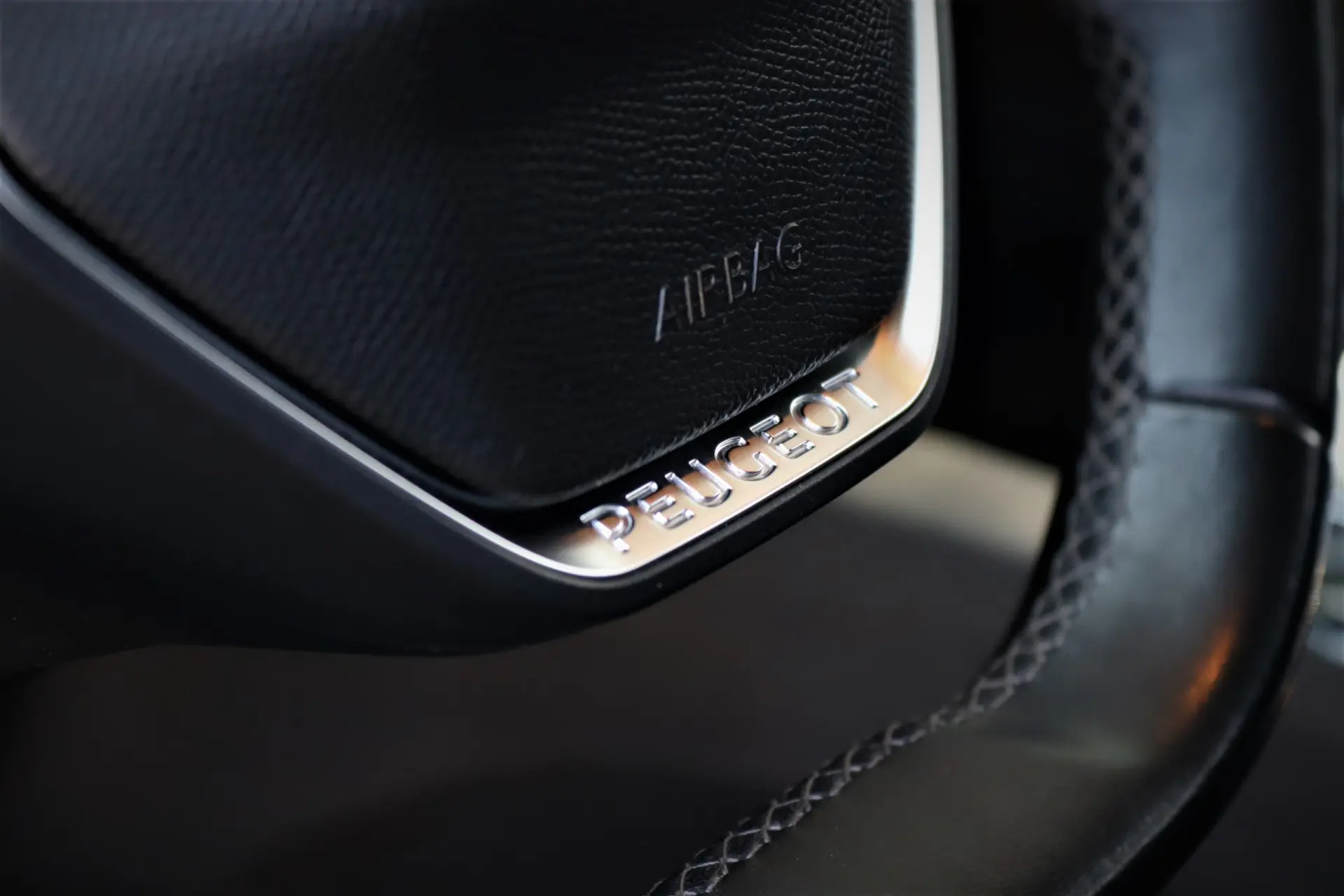 Peugeot 3008 1.5 BlueHDi Active Pack EAT8 19