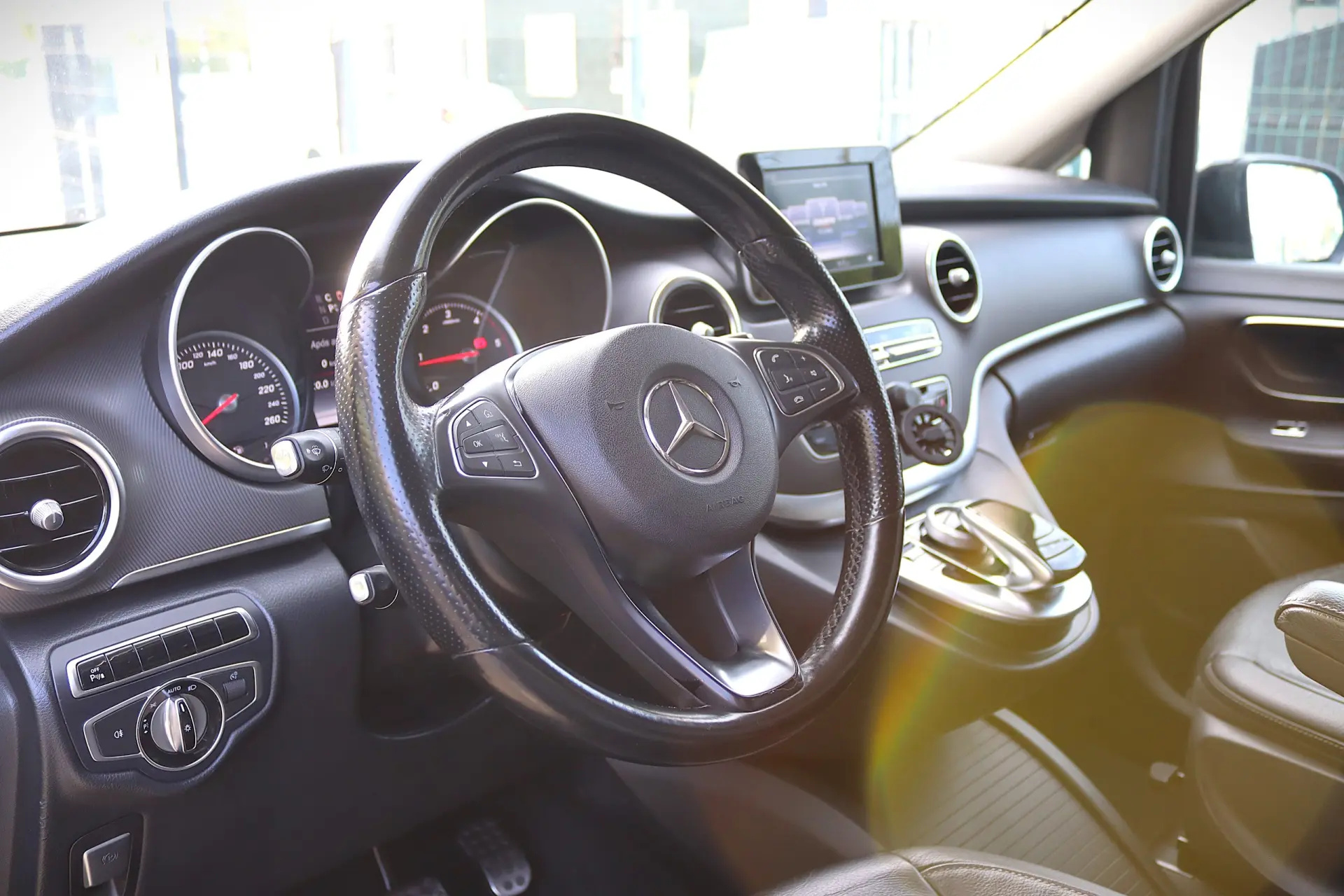 Mercedes-Benz V 220 d Aut. 11