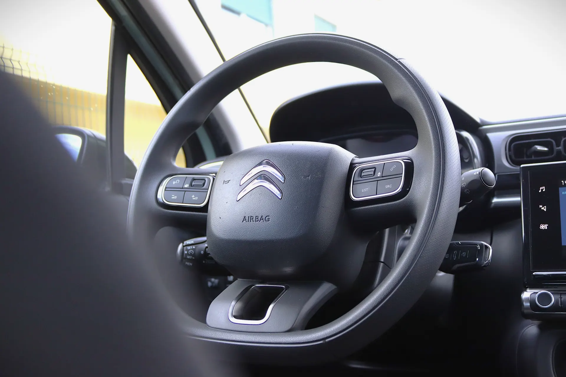 Citroën C3 1.2 PureTech Shine 27