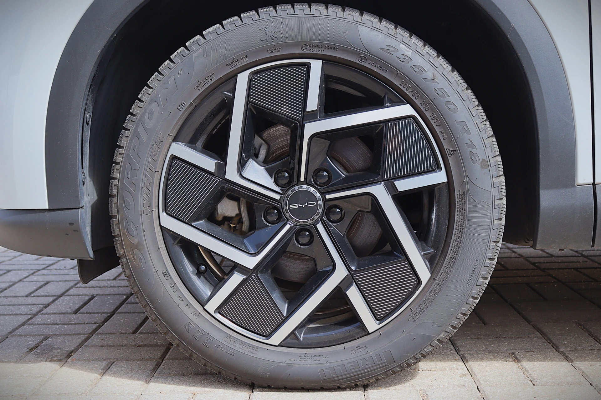 BYD Atto 3 Design 15