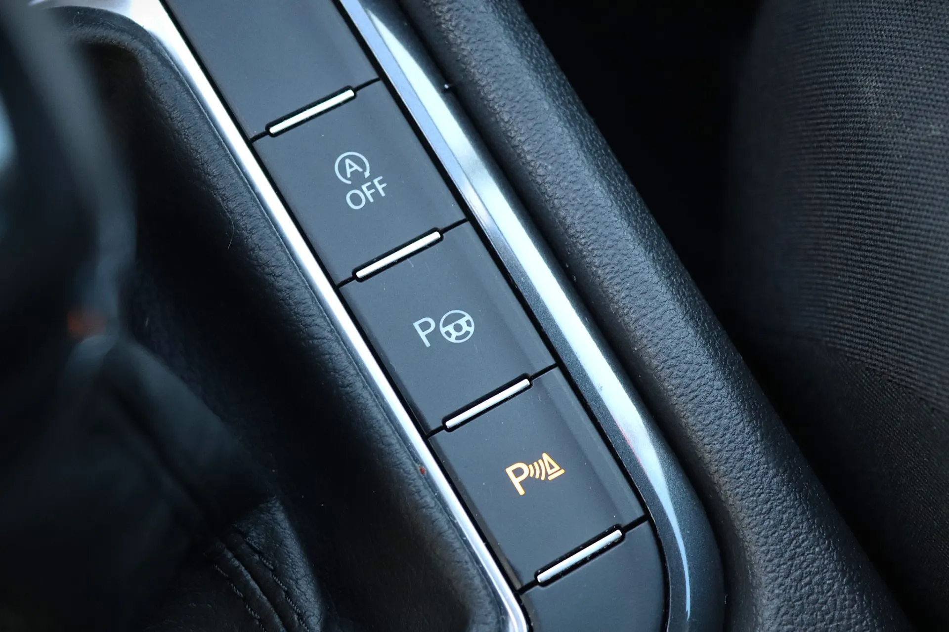 Volkswagen Tiguan 1.5 TSI Confortline 25