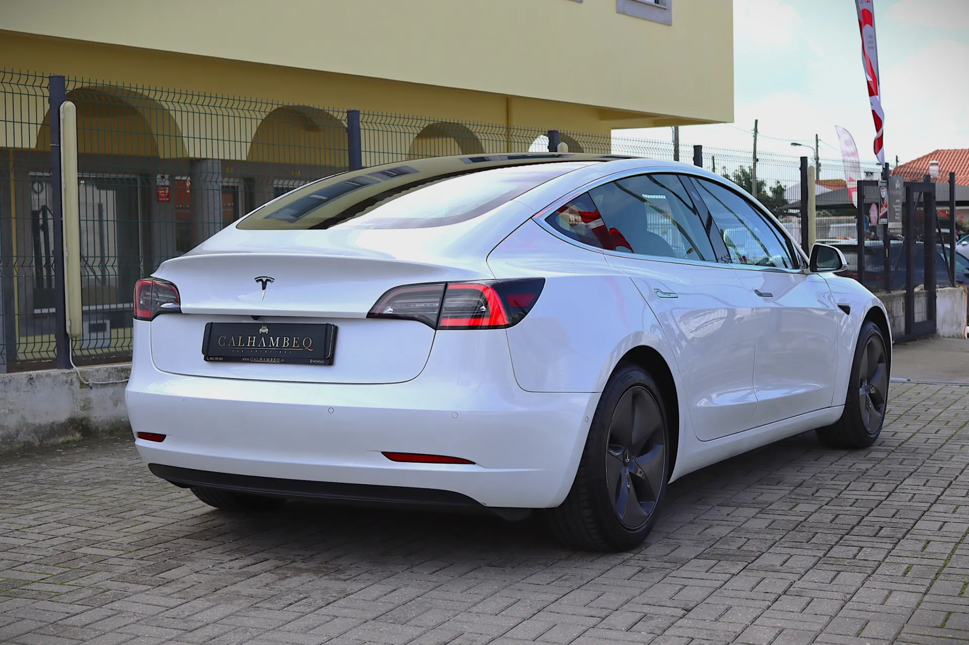 Tesla Model 3 Standard Range Plus RWD 3