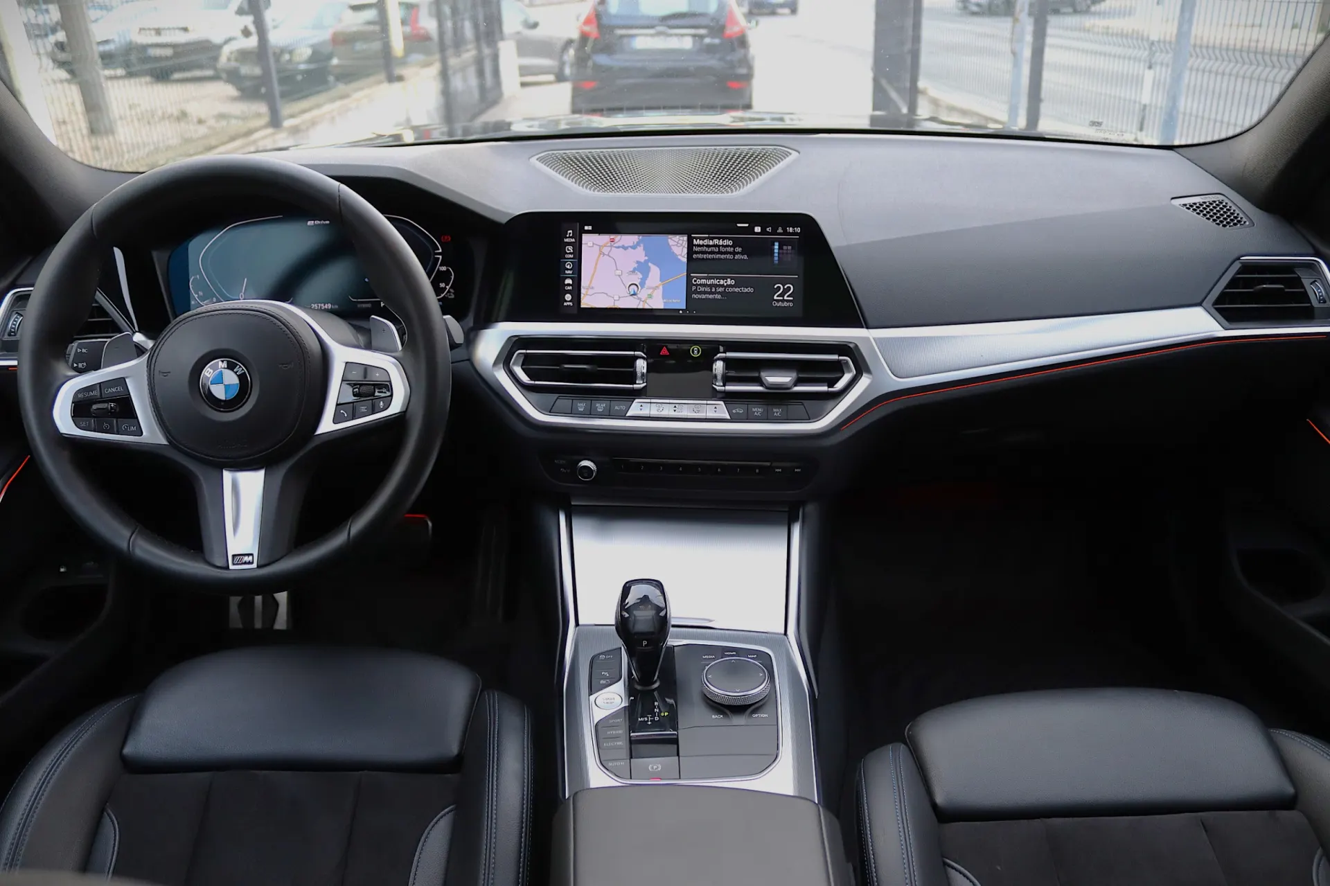 BMW 320 e Touring Pack M Auto 4