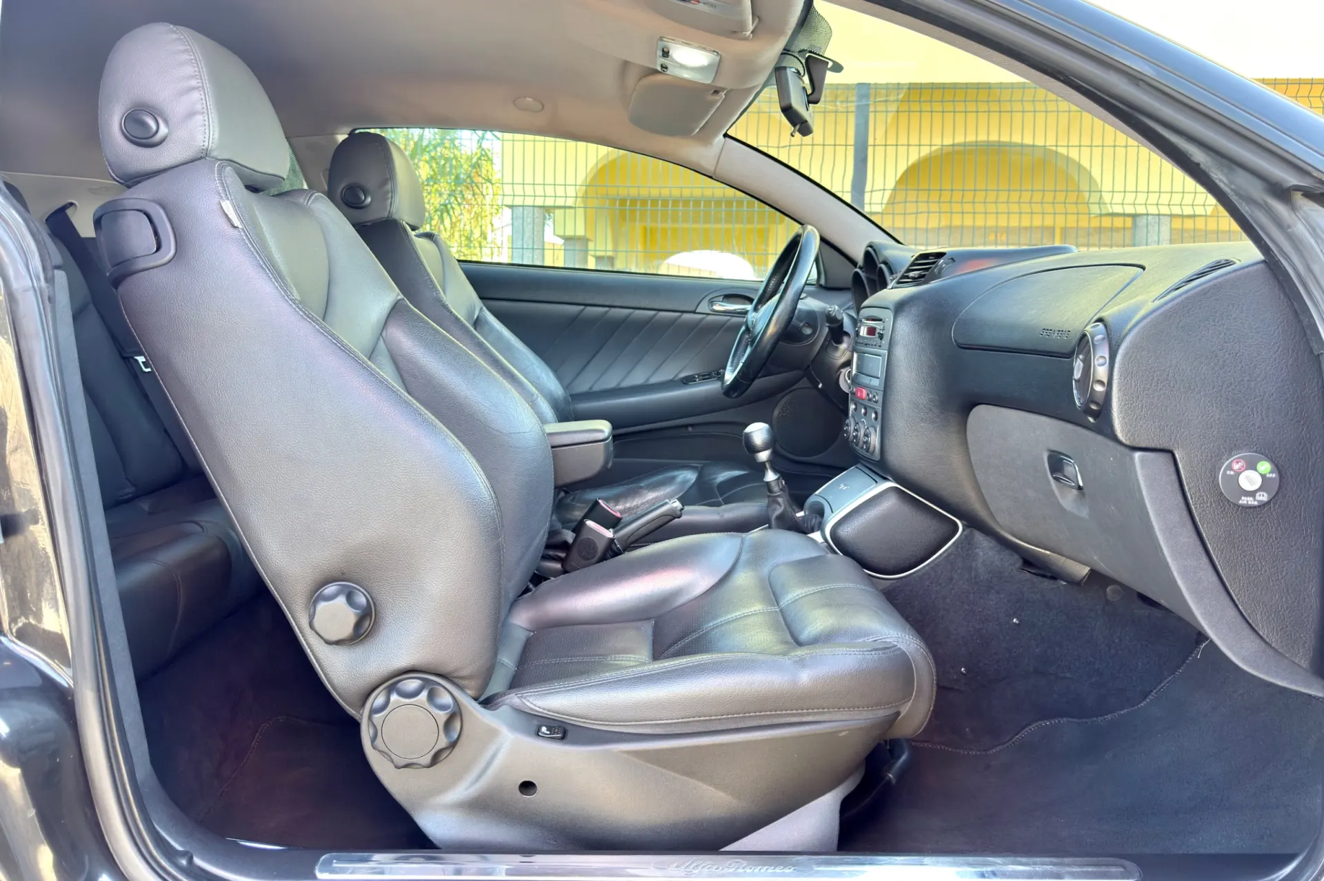 Alfa Romeo GT 1.9 JTD M-JET Blackline 23