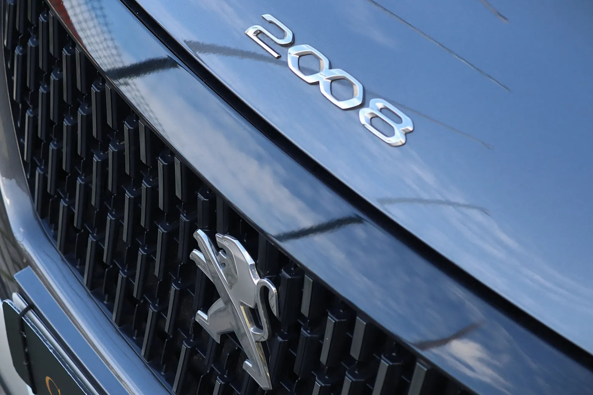 Peugeot 2008 1.2 PureTech GT EAT8 13