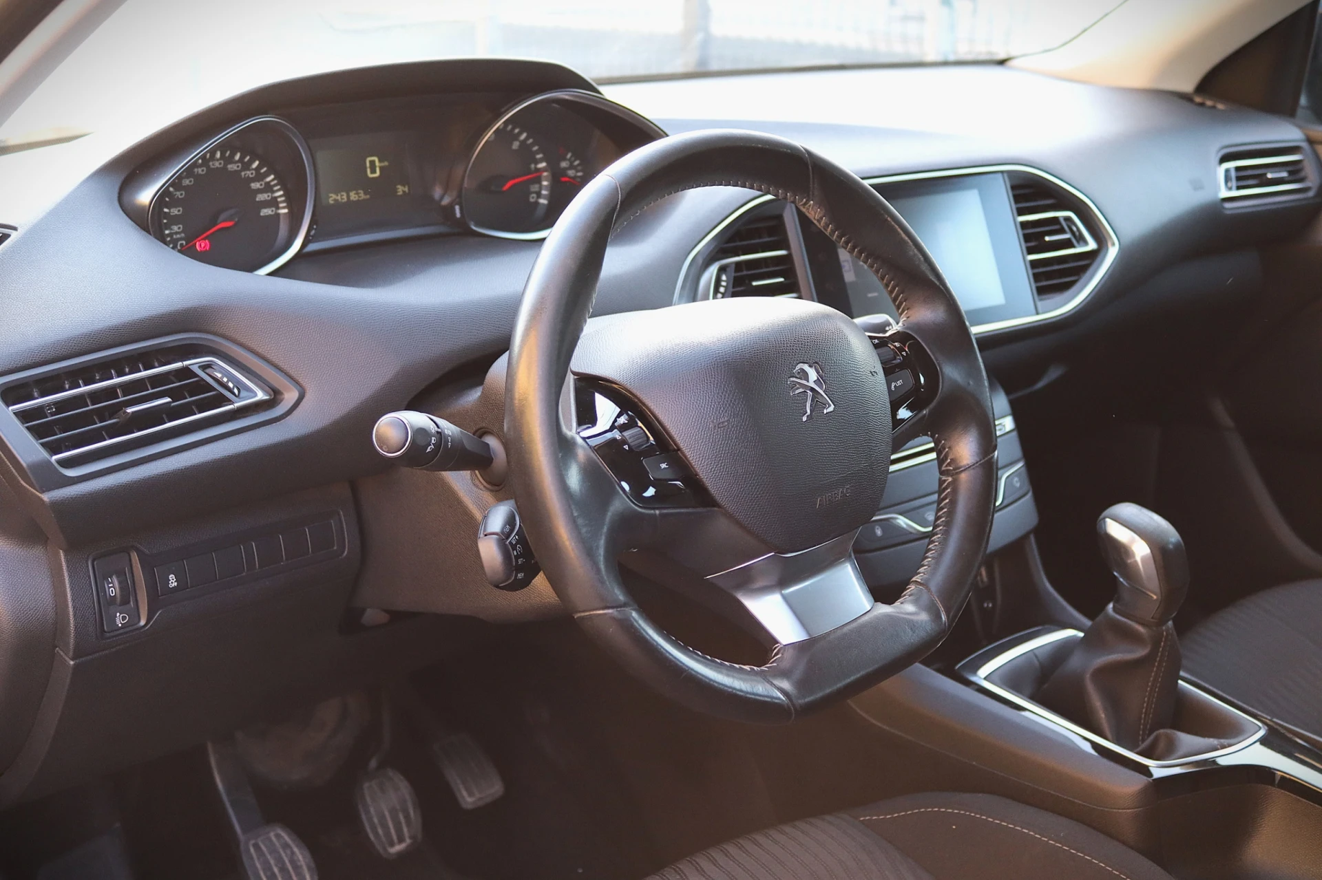 Peugeot 308 SW 1.6 BlueHDi Active 13